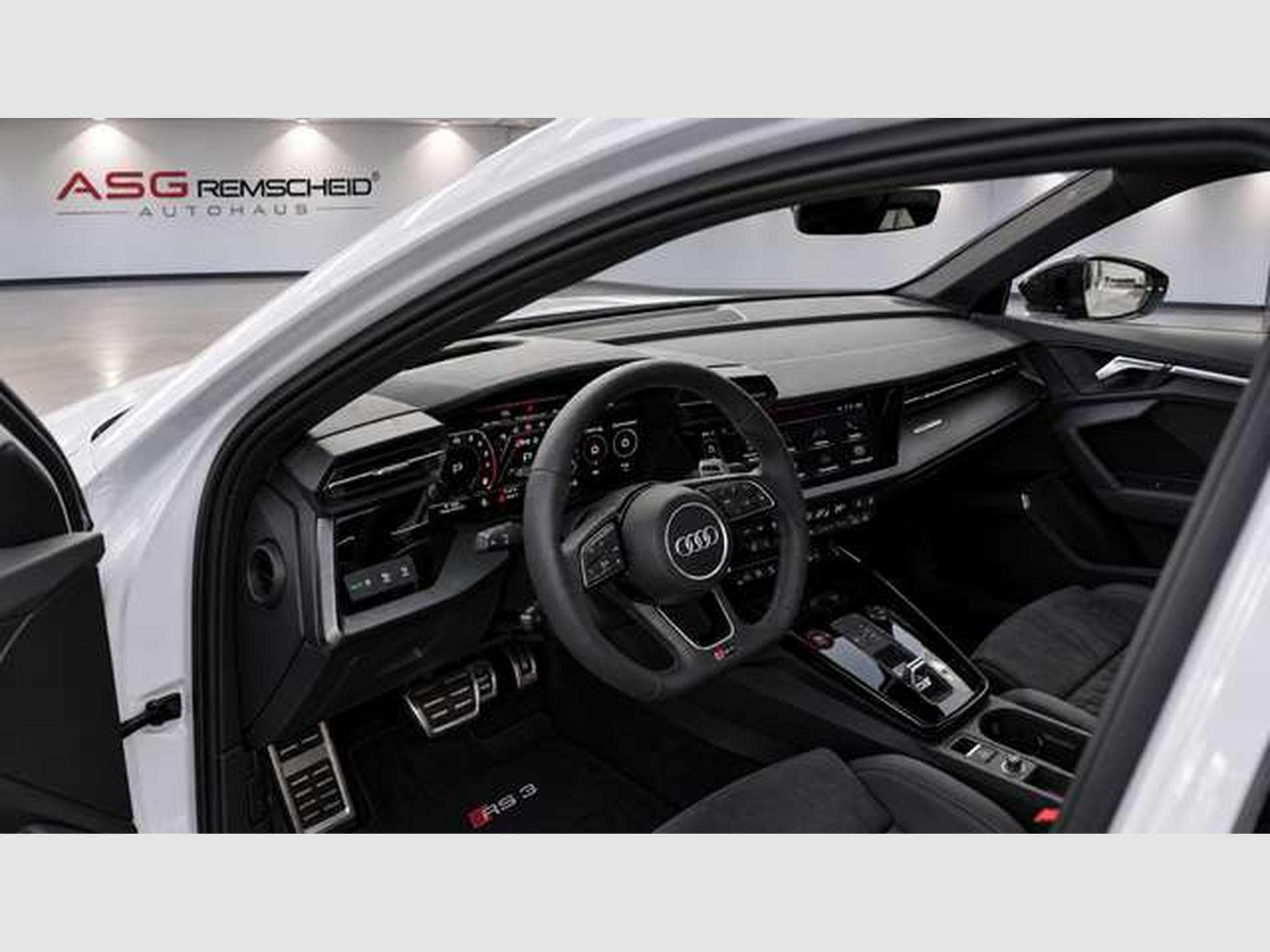 Audi RS3 q. Limousine*Schale *Pano *Carbon *RS-AGA (2022) - Photo 4