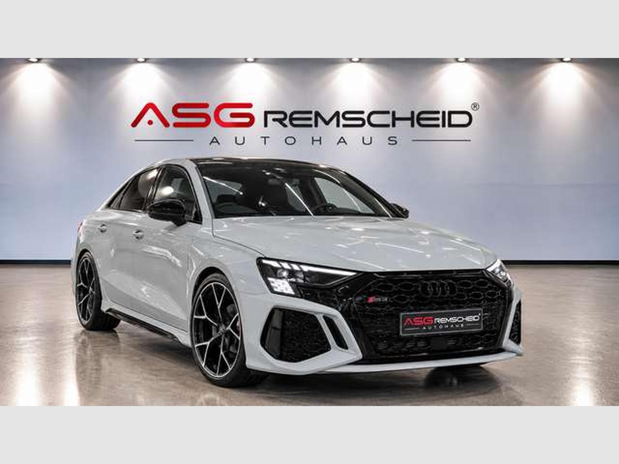 Audi RS3 q. Limousine*Schale *Pano *Carbon *RS-AGA (2022) - Photo 3