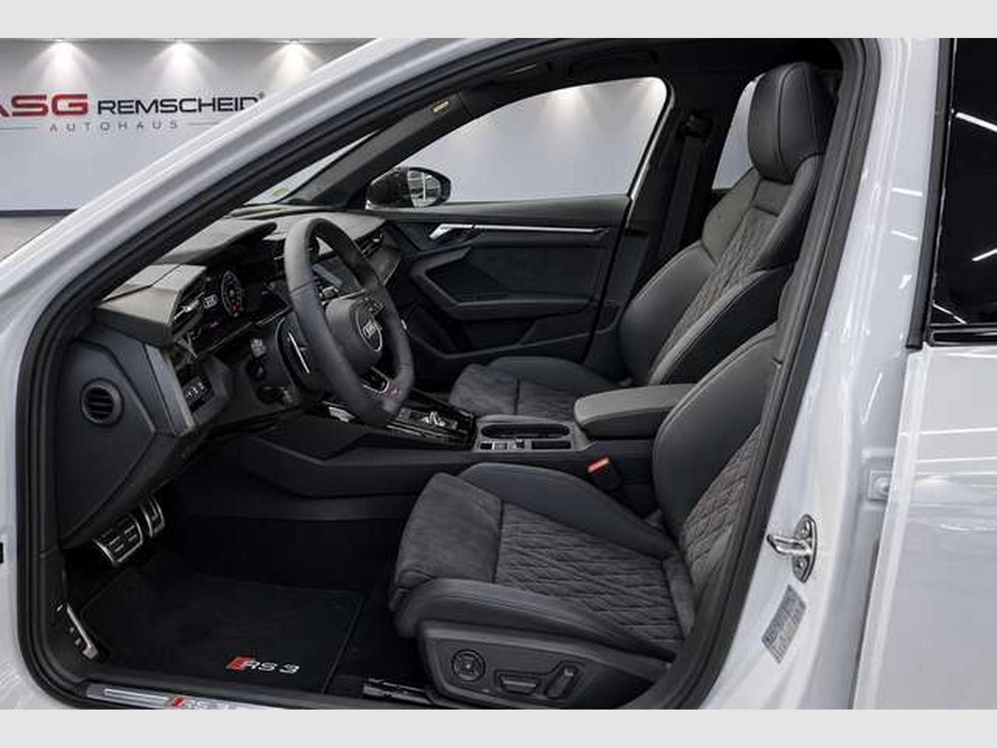 Audi RS3 q. Limousine*Schale *Pano *Carbon *RS-AGA (2022) - Photo 5