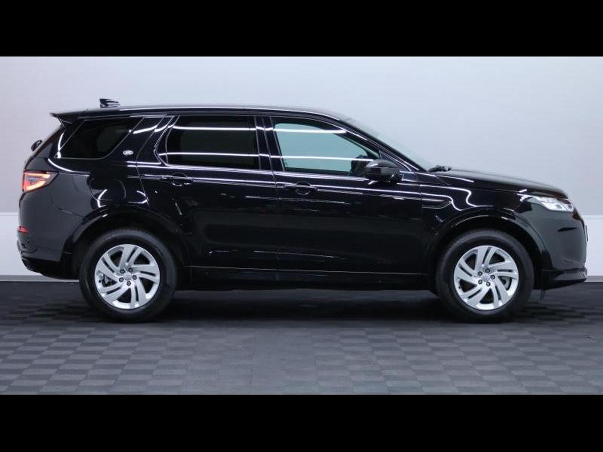 Land-Rover Discovery Sport D165 AWD Auto 7places (2025) - Foto 4