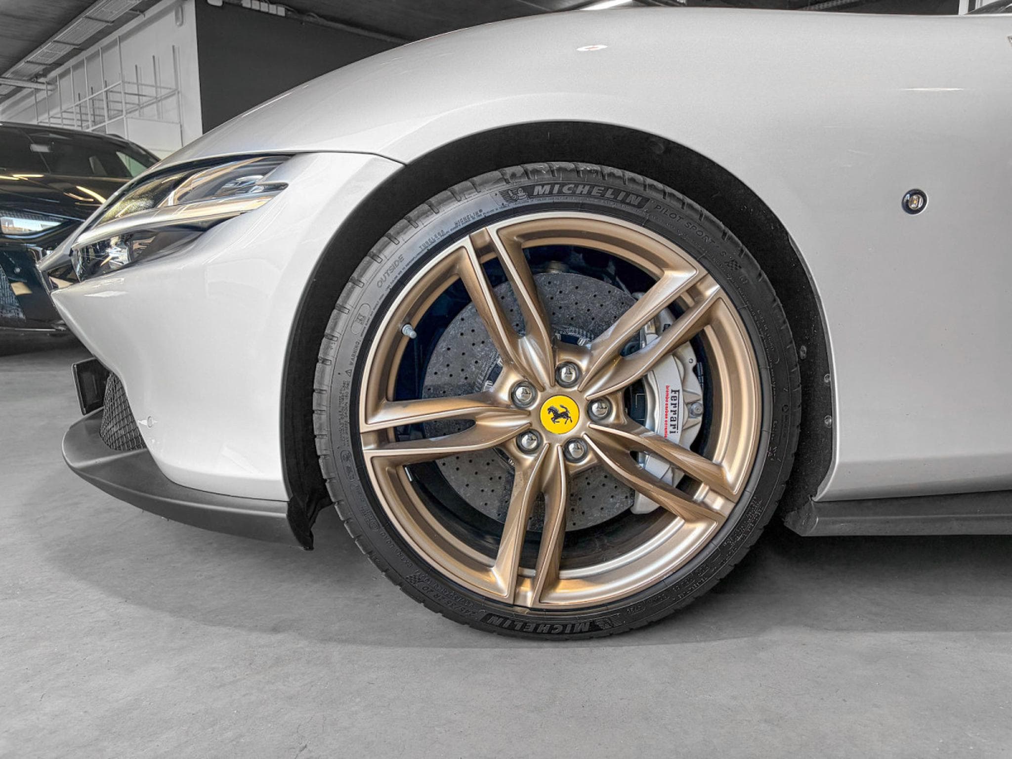 Ferrari Roma 20_ACC_CARBON_360°_MATRIX_*FULL* (2022) - Photo 24