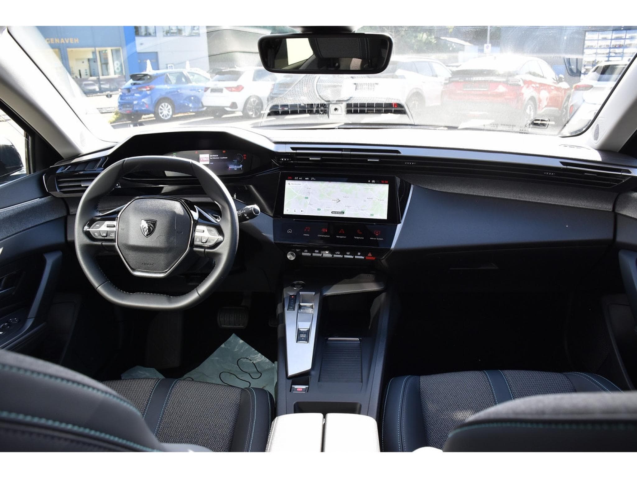 Peugeot 308 1.2 Hybrid 145 e-DCS6 Allure ACC CAM360 LANE 1° MAIN (2025) - Photo 9