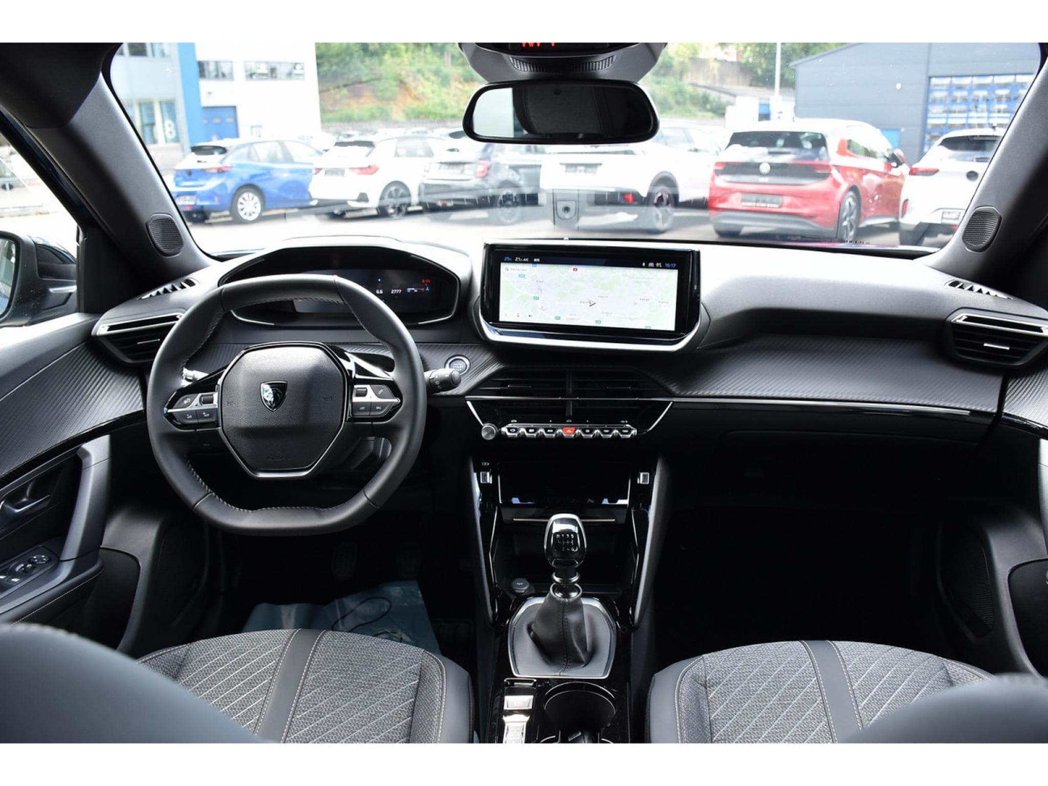 Peugeot 2008 1.2 Allure ACC GPS LANE SIDE REGUL CAM 360 1° MAIN (2025) - Photo 9