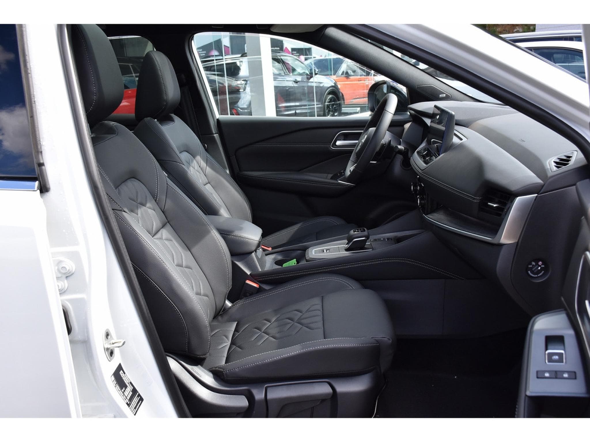 Nissan Qashqai 1.3 DIG-T MHEV Tekna Xtronic CUIR MEMO BOSE PANO NEUF (2026) - Photo 7