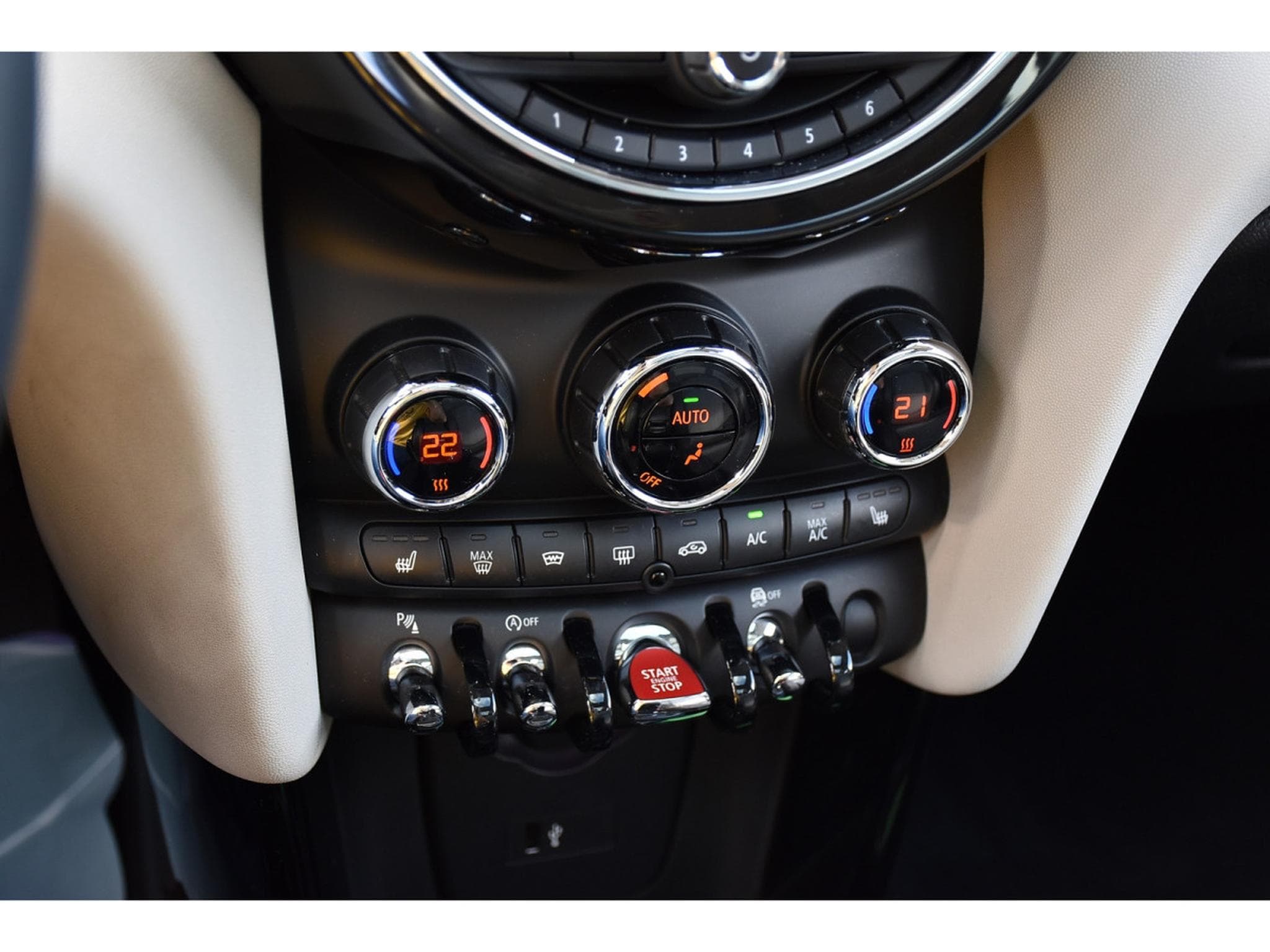 Mini Cooper S 2.0iA PANO PARK SG CHAUFF 1° MAIN (2021) - Photo 15