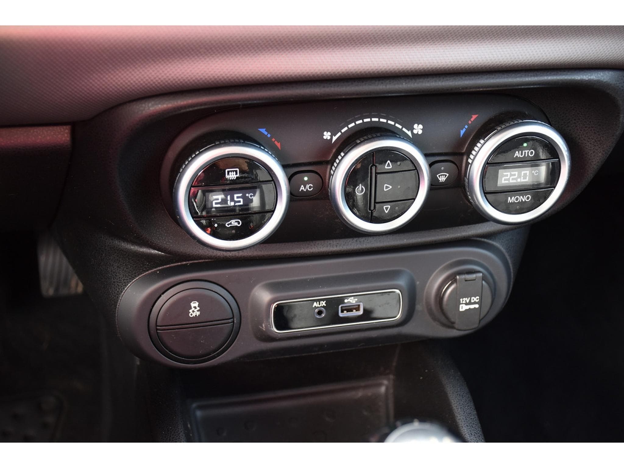 Fiat 500L 1.4 T Lounge CLIMA REGUL GPS PDC 1° MAIN (2018) - Foto 15