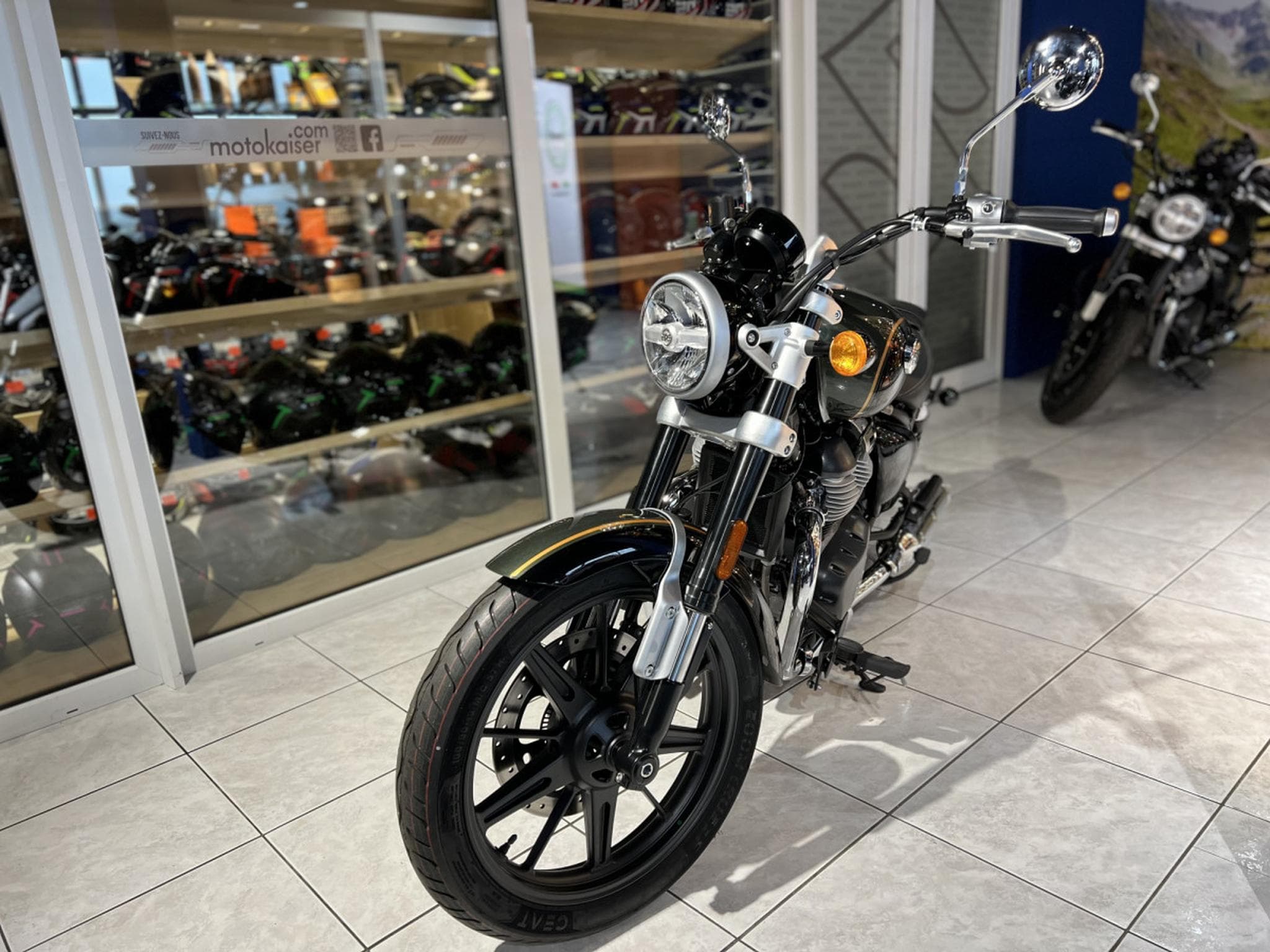 Royal Enfield Meteor Vert Interstellaire (2024) - Foto 2