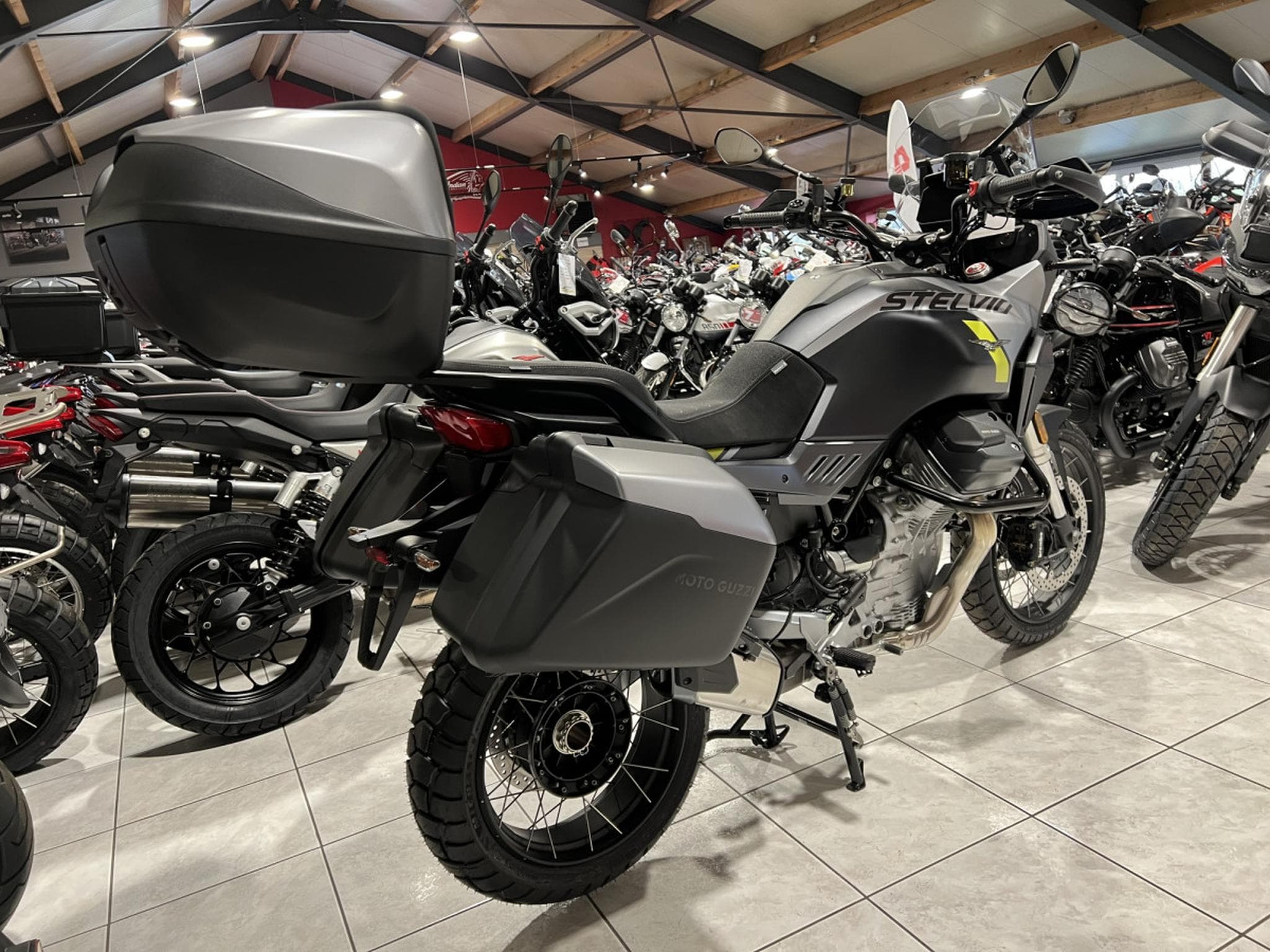 Moto Guzzi Stelvio PFF Rider Assistance Solution 1000 (2024) - Foto 3