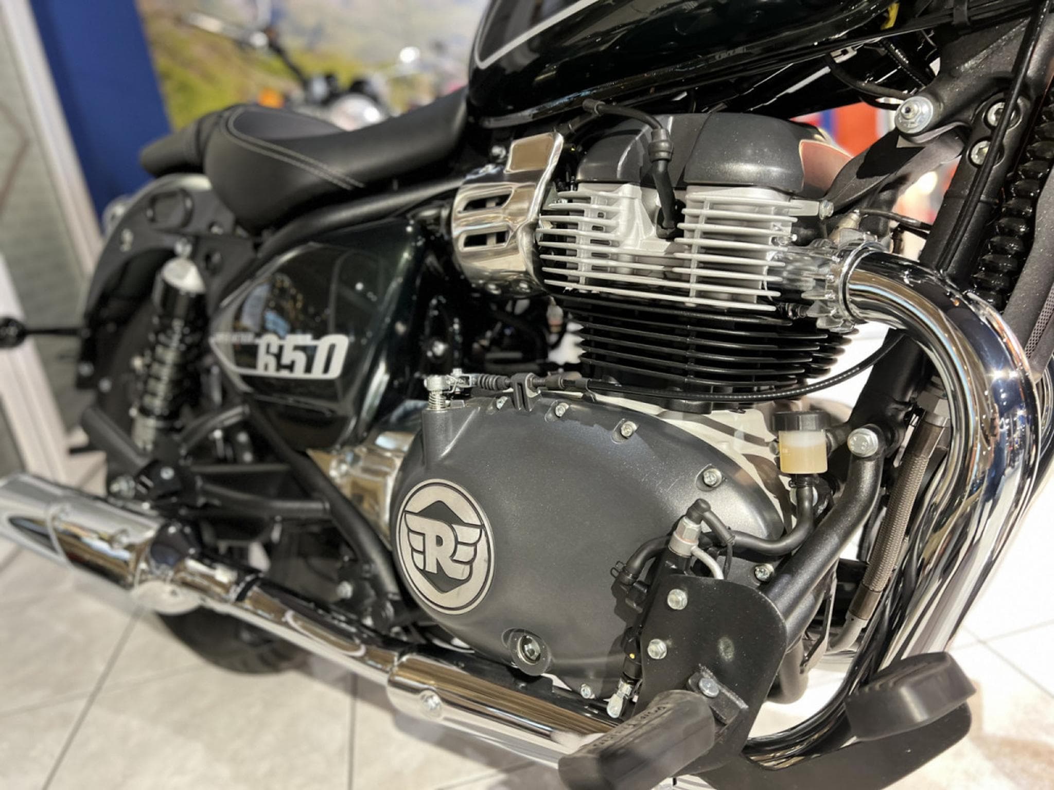 Royal Enfield Meteor ASTRAL (2026) - Foto 6