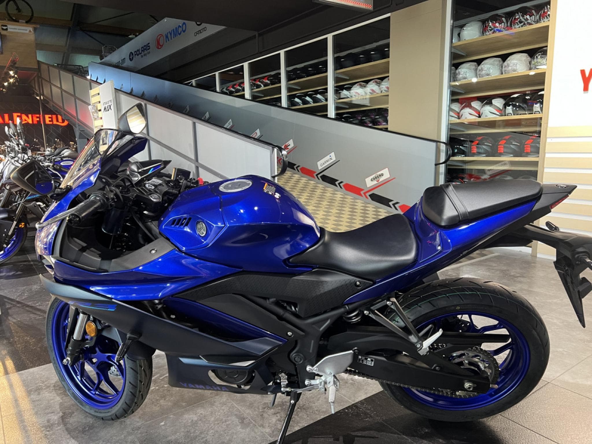 Yamaha YZF-R3 (2026) - Foto 4