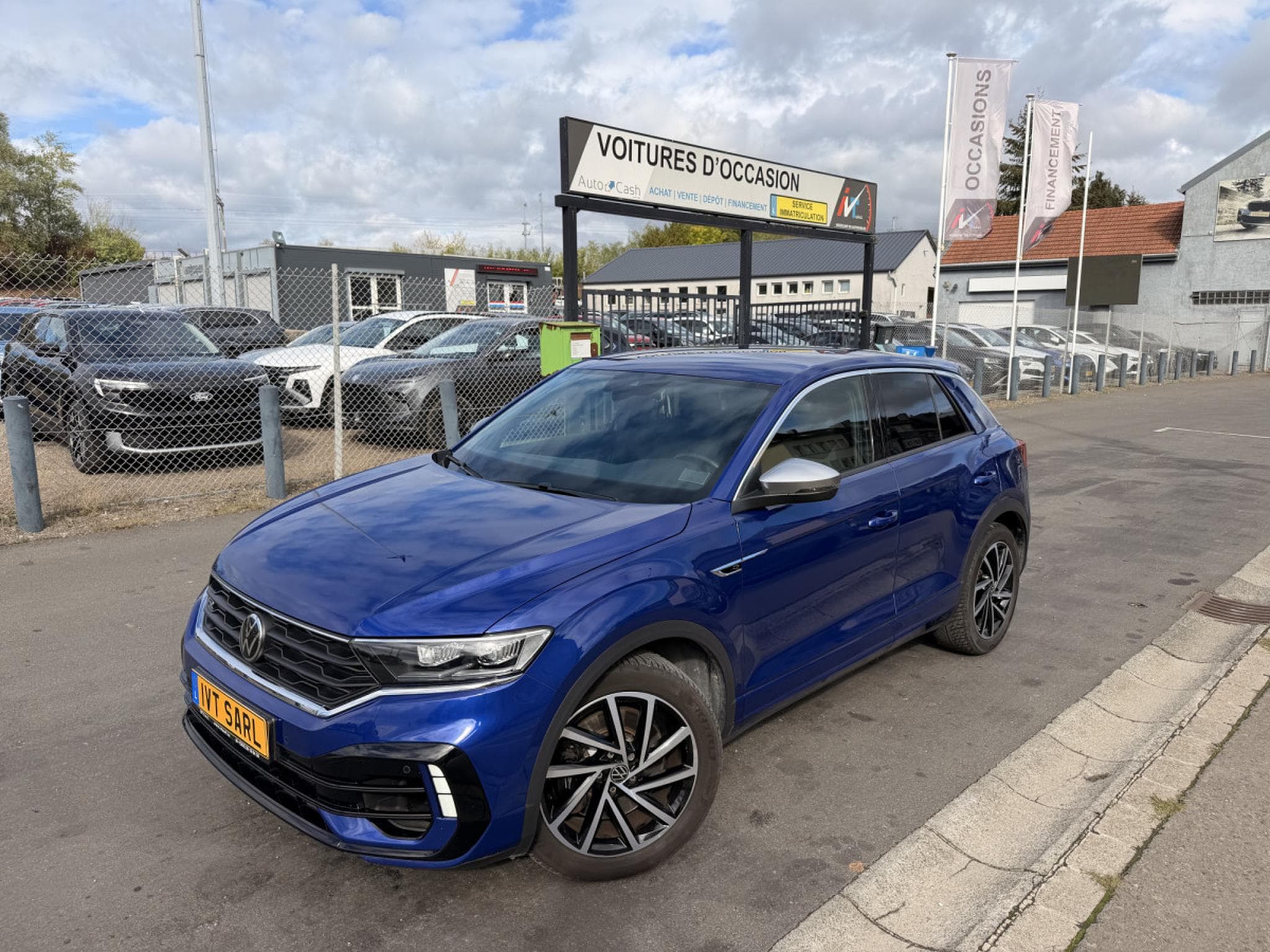 VW T-Roc R 300 DSG 4motion (2022) - Photo 6