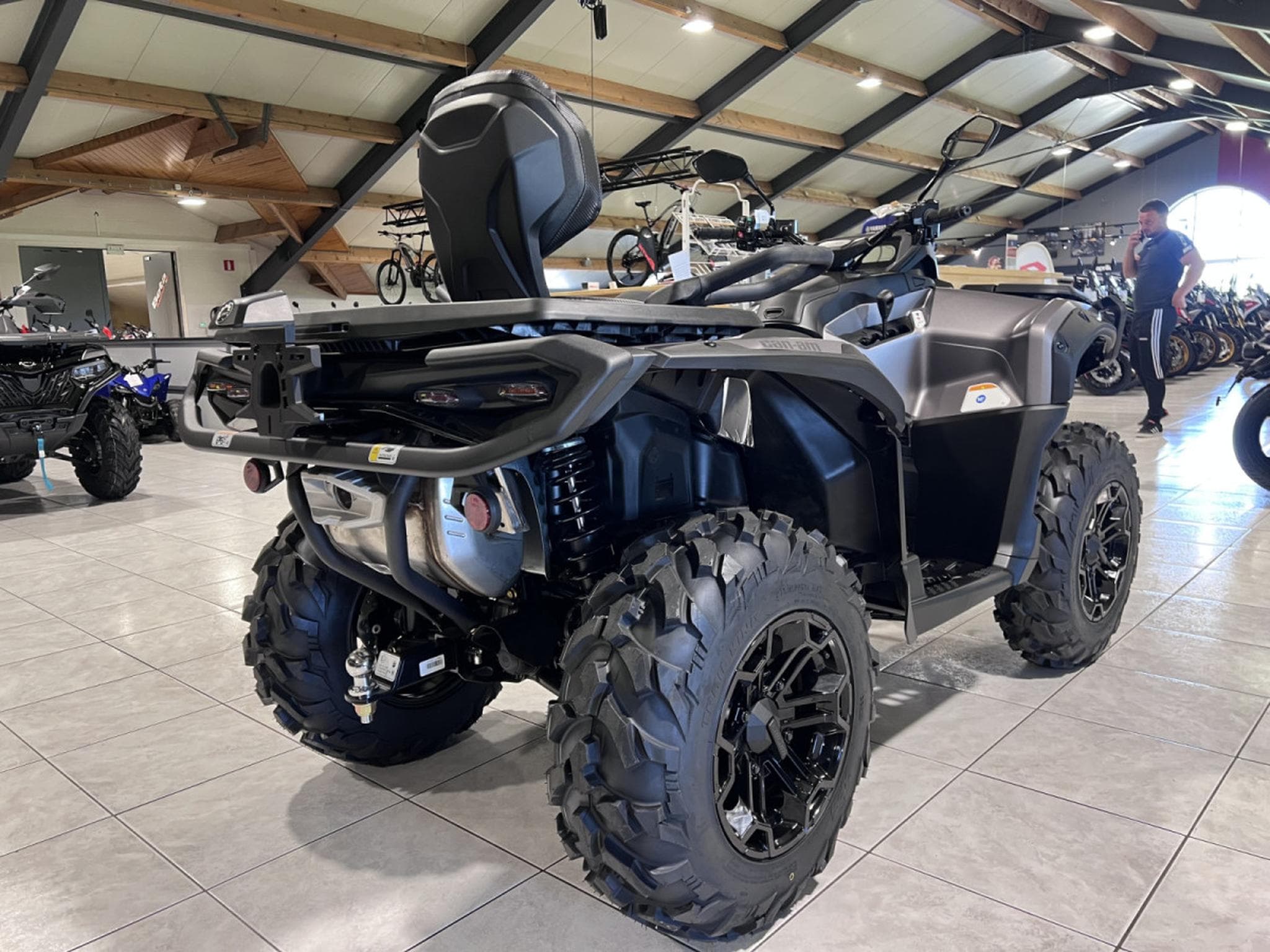BRP Can-Am Outlander Max MY26 PRO XU HD 10 T 60km/h (2026) - Foto 3