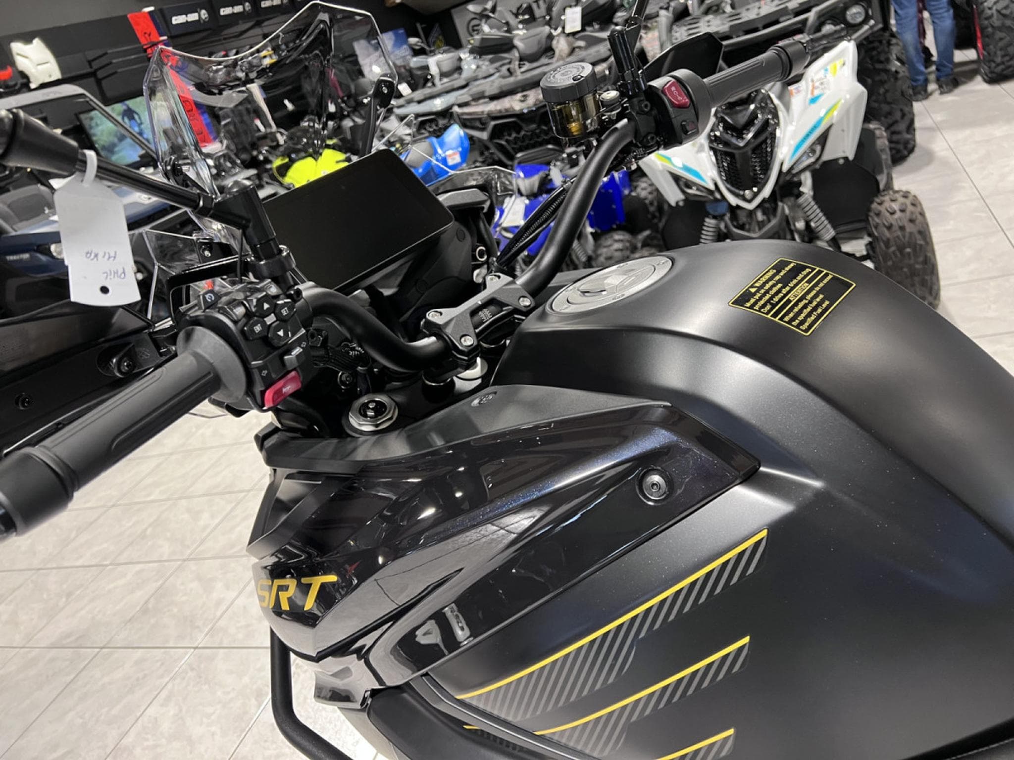 QJmotor SRT 900 SX Touring (2026) - Foto 6