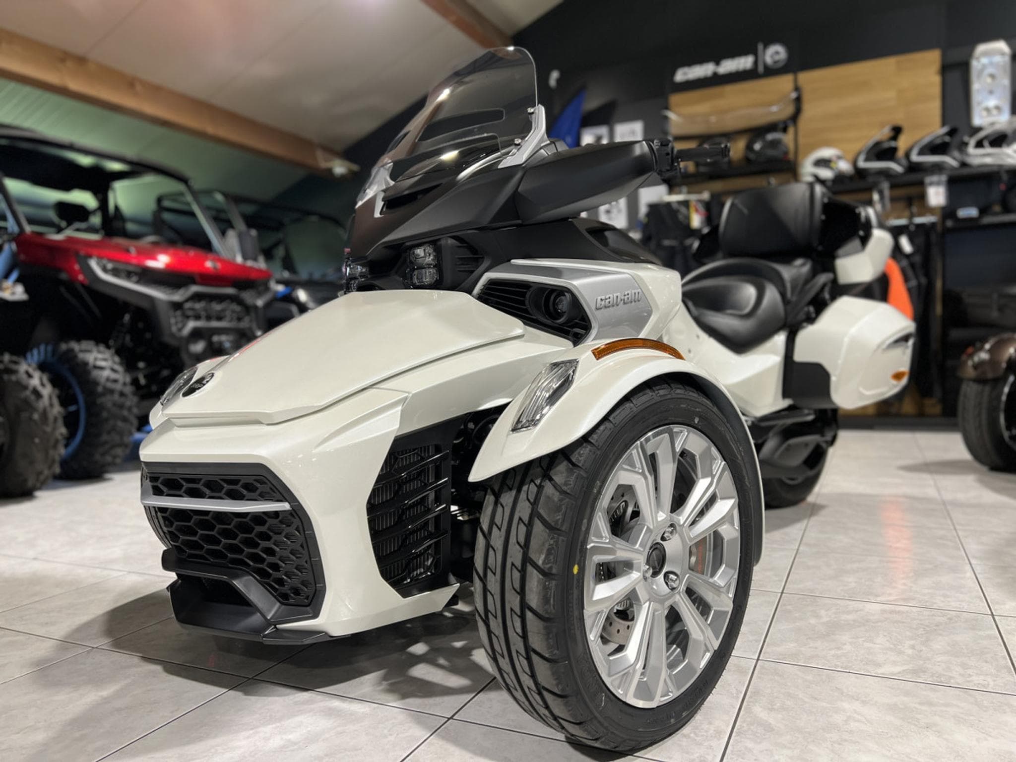 BRP Can-Am Spyder LTD 1330 (2026) - Foto 3