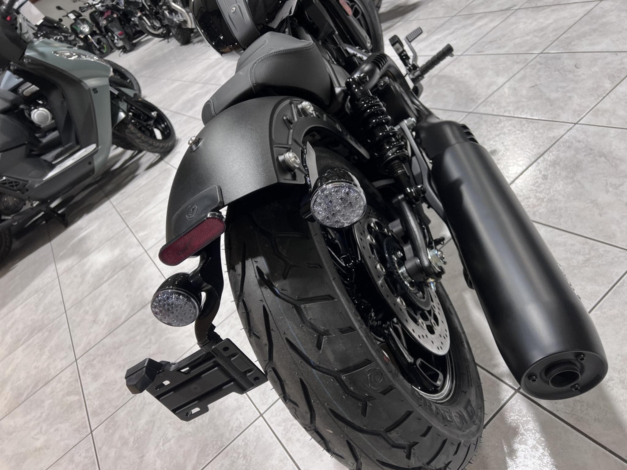 Indian Scout Sixty (2026) - Photo 5