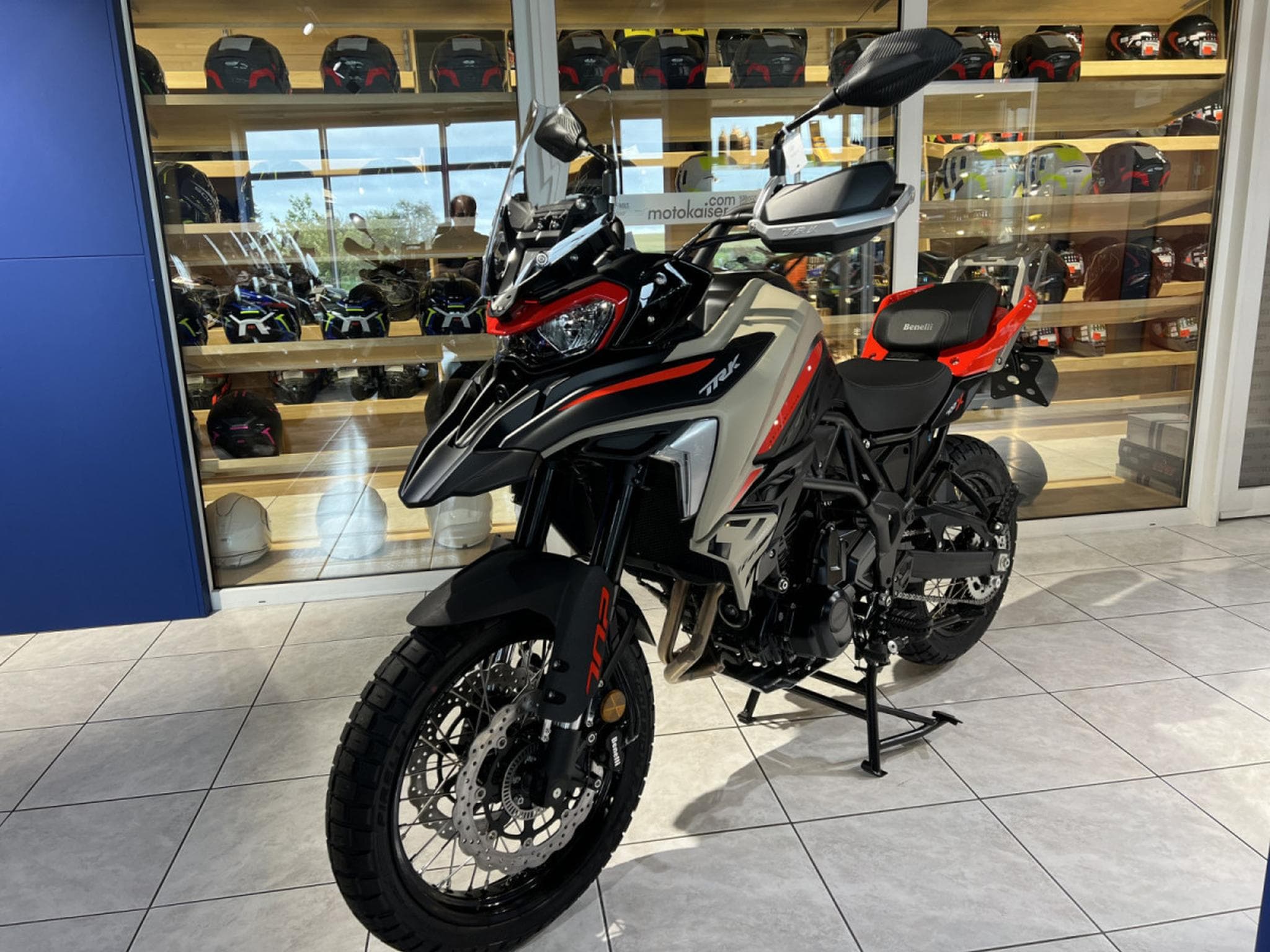 Benelli TRK X (2026) - Foto 2