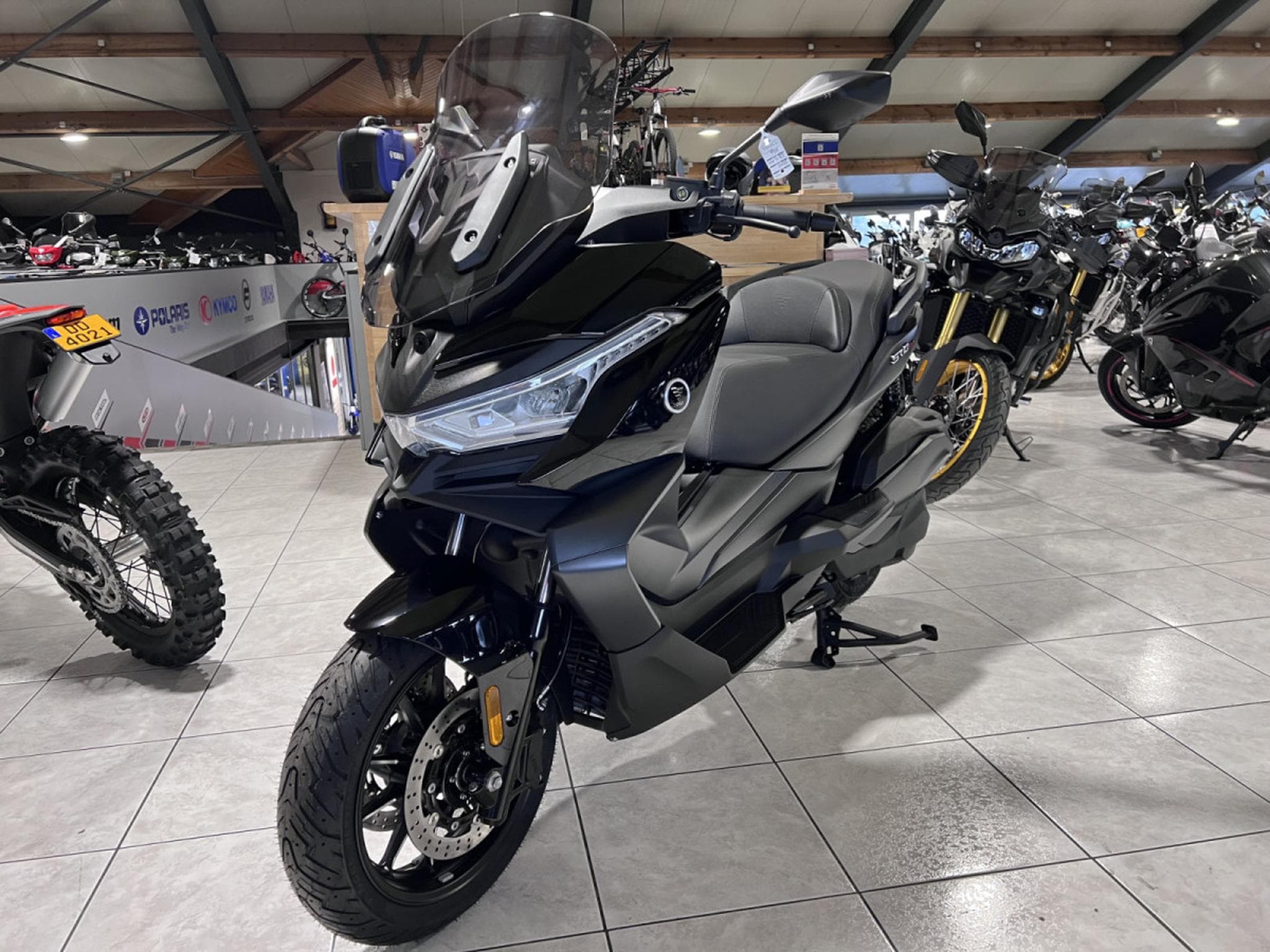 Voge SR4 R MAX (2026) - Foto 2
