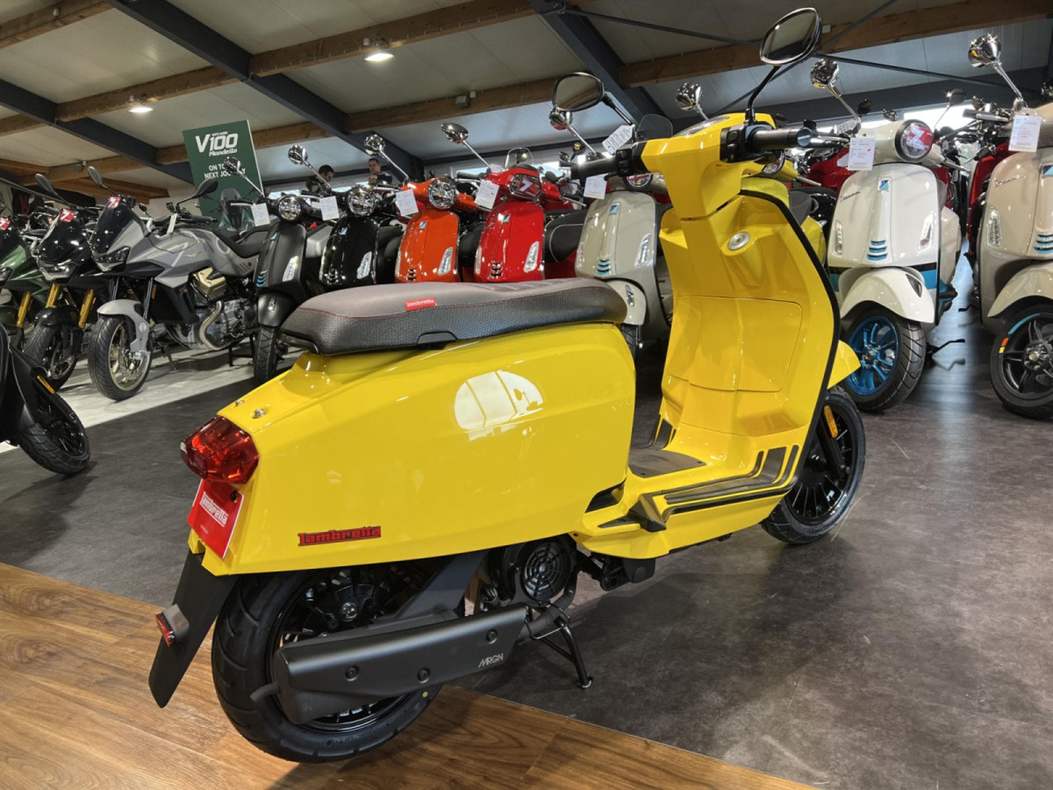 Lambretta V-125 Special (2026) - Foto 3