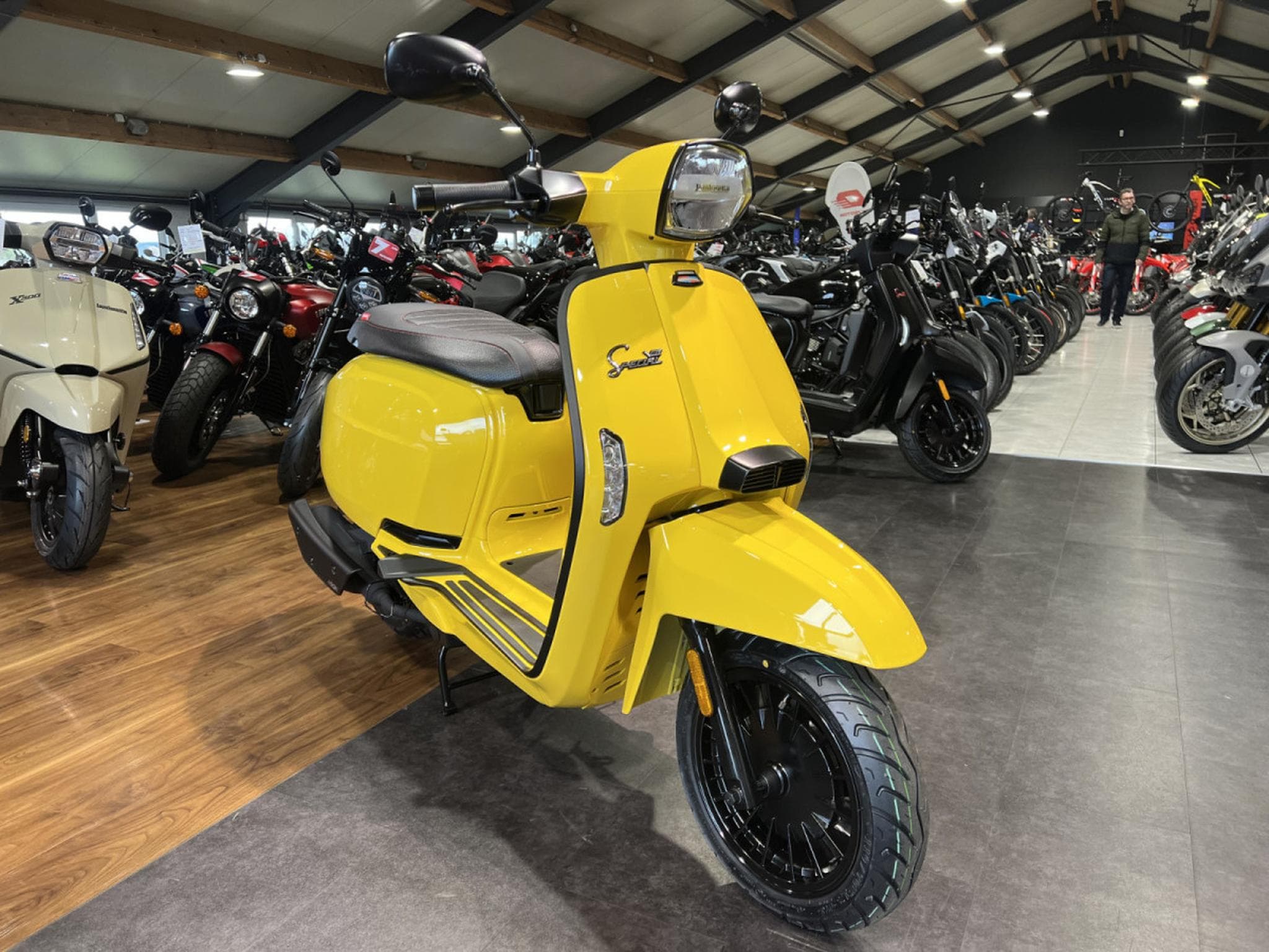 Lambretta V-125 Special (2026) - Foto 7