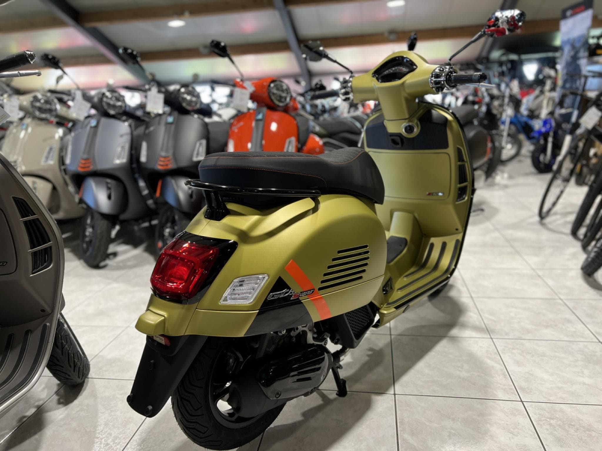 Vespa GTS 125 (2026) - Foto 4