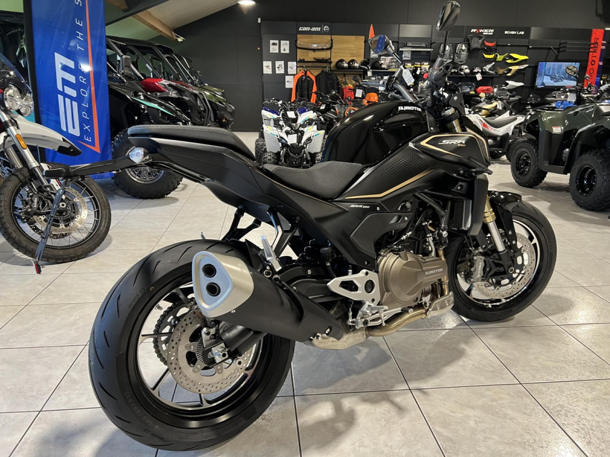 QJmotor SRK 550 (2026) - Foto 5