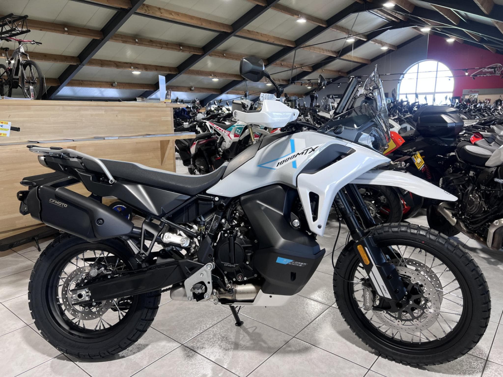 CF Moto 1000 MT-X (2026) - Foto 1