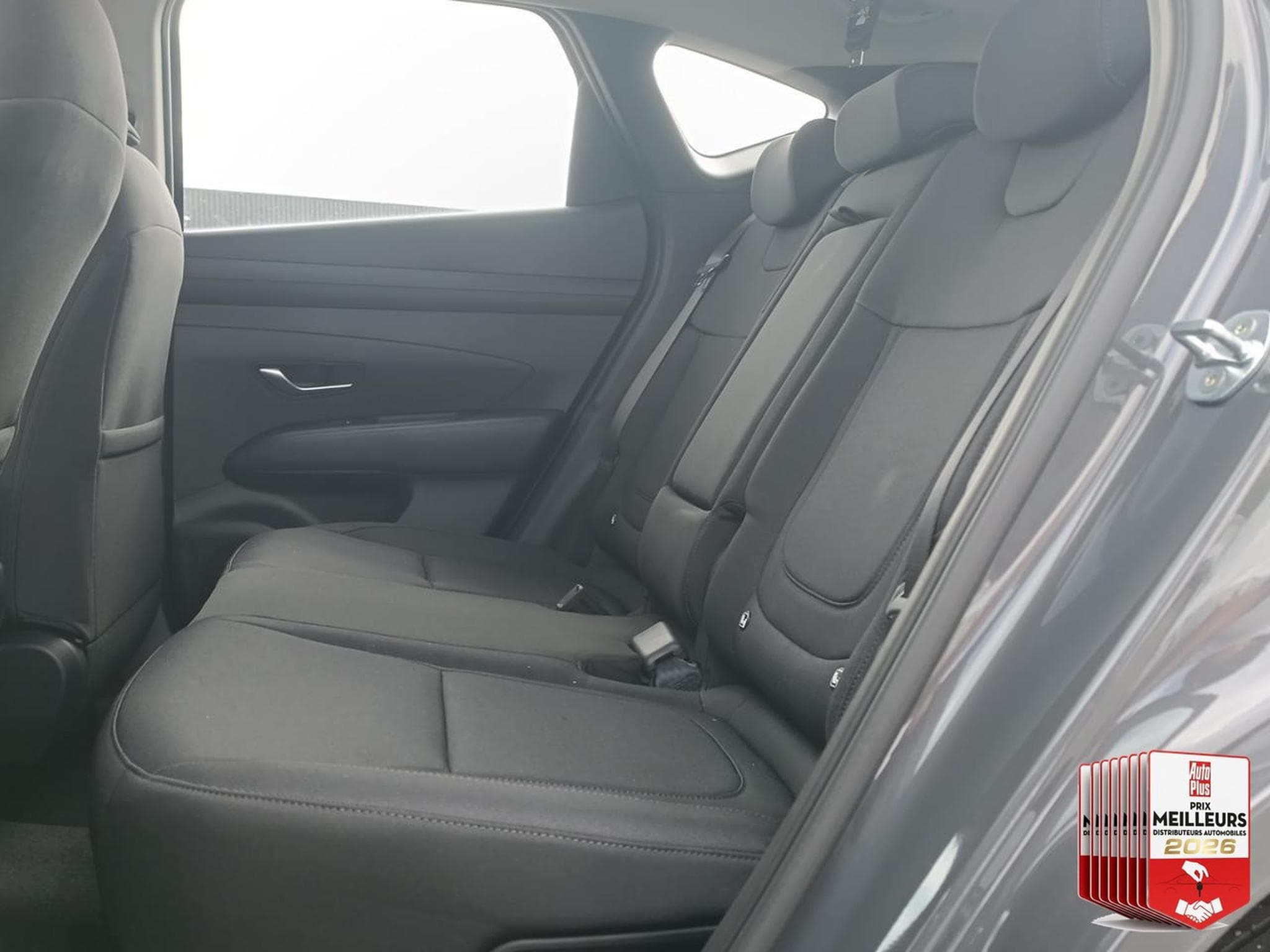 Hyundai TUCSON 1.6 T-GDI 239 HYBRID INTUITIVE (2026) - Photo 28