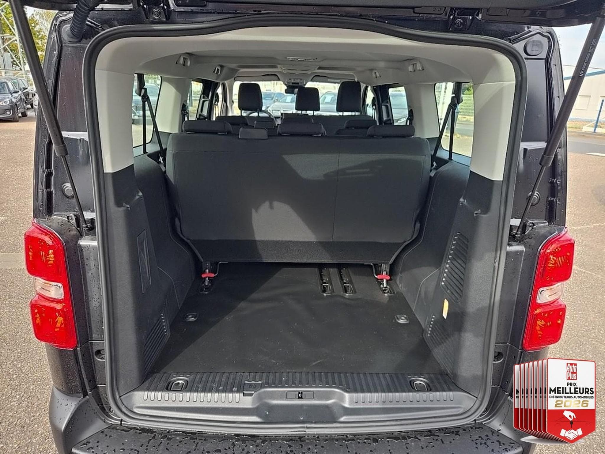 Fiat Scudo XL 2.2 MULTIJET 180CH EAT8 (2026) - Foto 30
