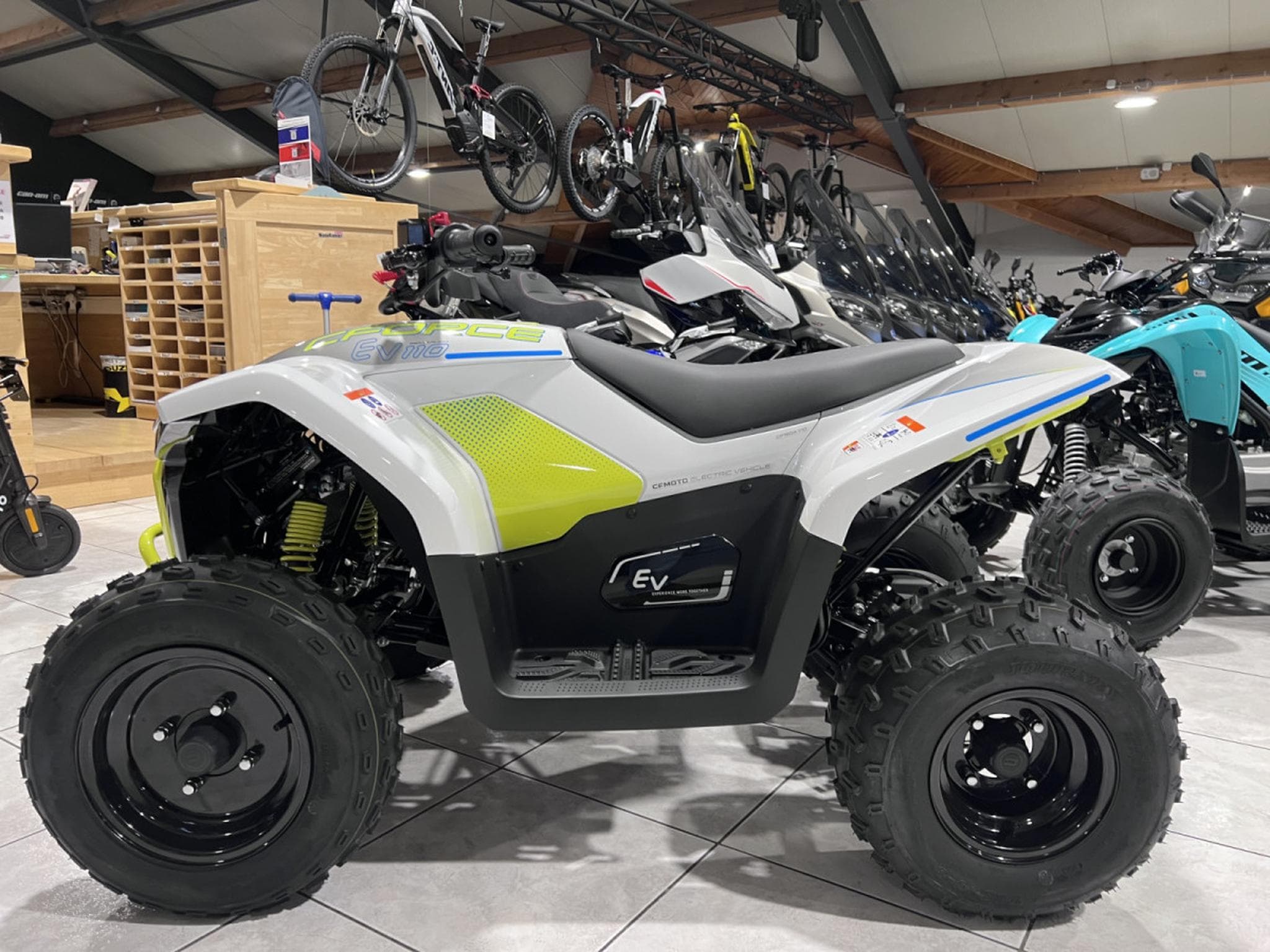 CF Moto CForce EV 110 (2026) - Foto 4