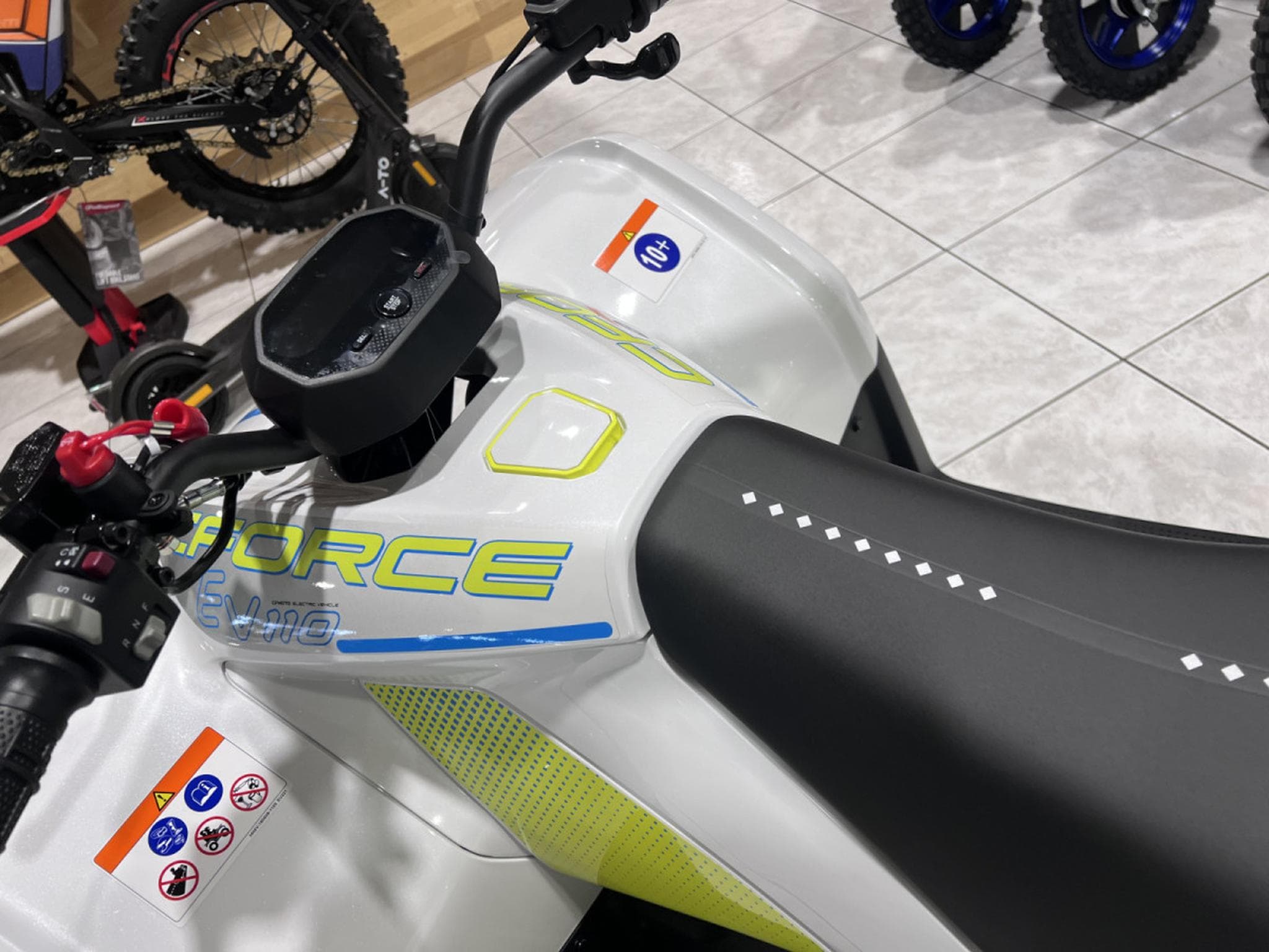 CF Moto CForce EV 110 (2026) - Foto 6