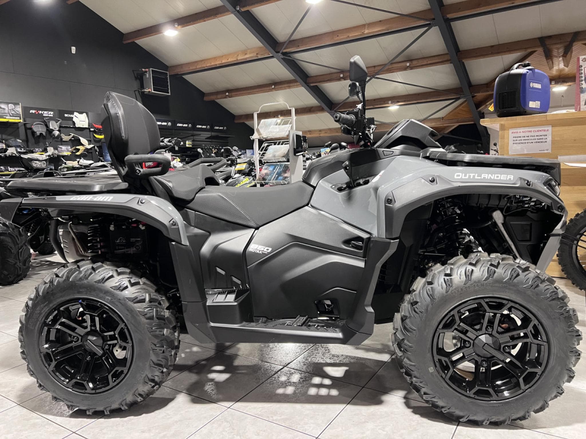 BRP Can-Am Outlander Max MY26 850 DPS  ABS T3B 1000 cc (2026) - Foto 1