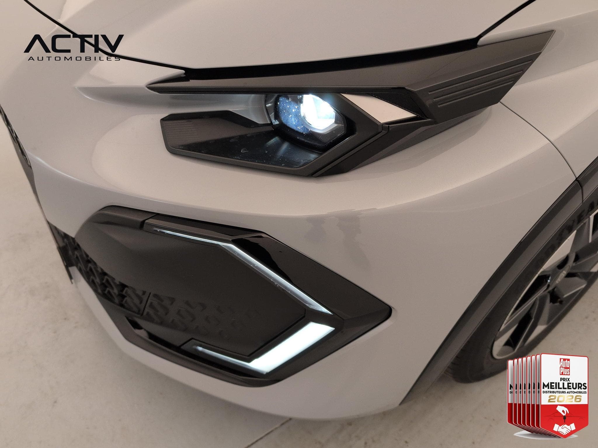 Renault Clio TCE 115 CH TECHNO (2026) - Photo 22