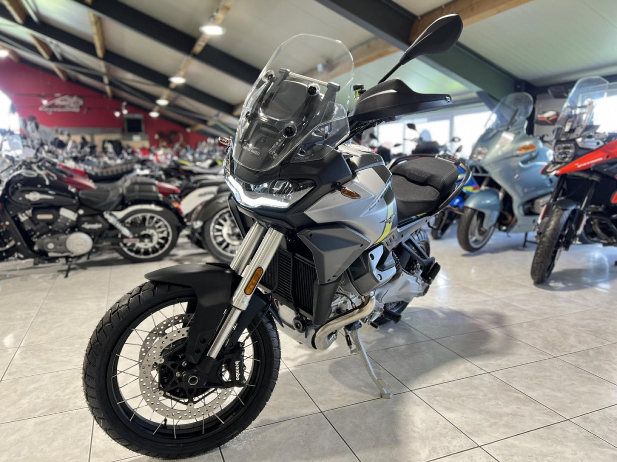Moto Guzzi Stelvio 1000 (2026) - Foto 2