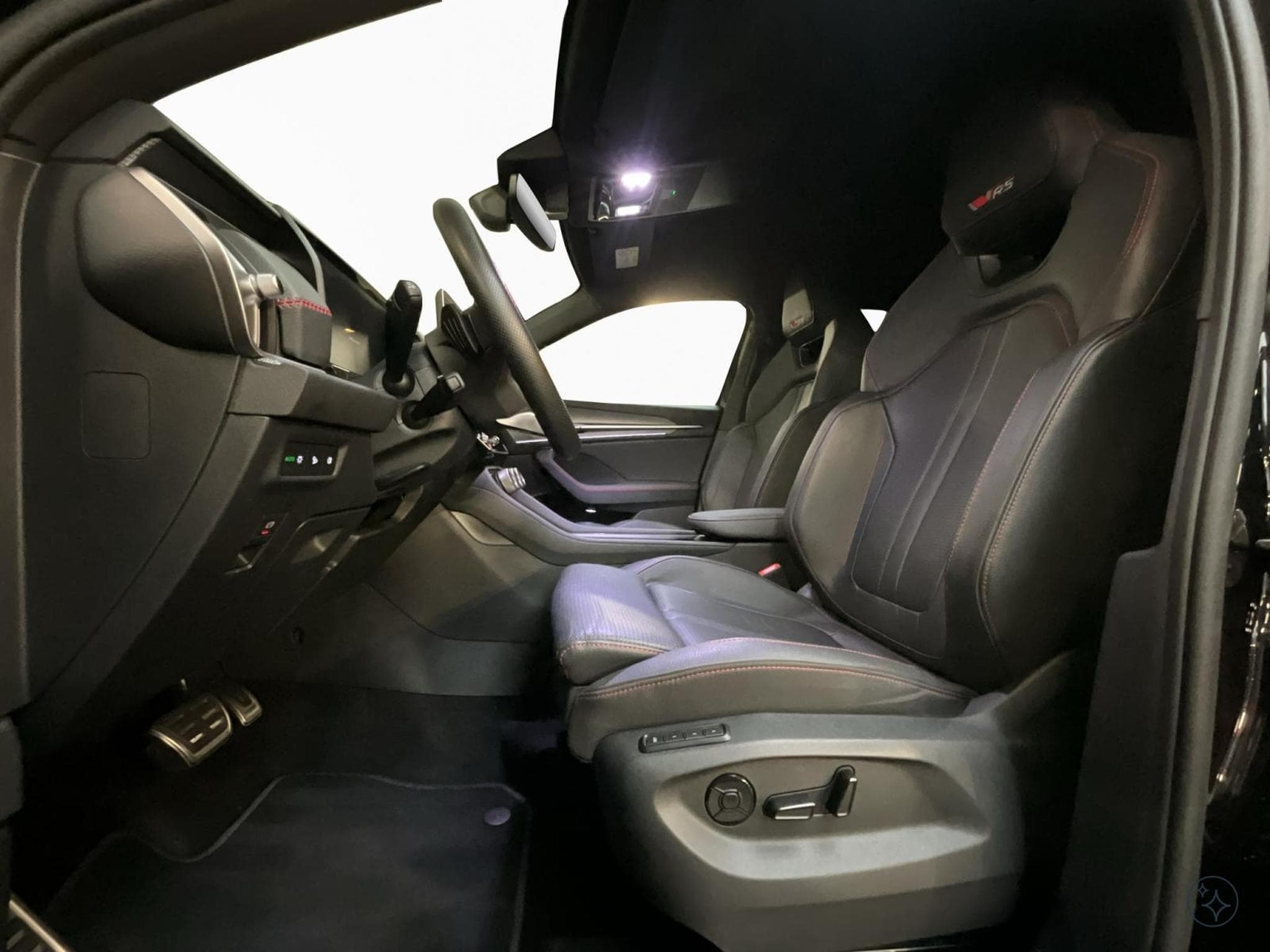 Skoda Kodiaq RS+DSG+4x4+P.Simply-Clever+AHK+Led+Navi (2025) - Foto 9