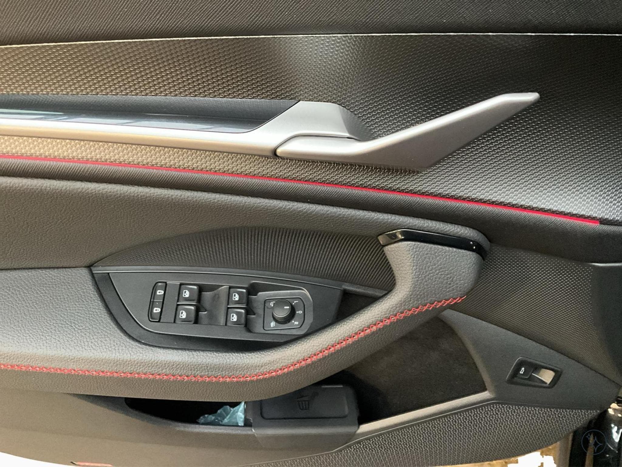 Skoda Kodiaq RS+DSG+4x4+P.Simply-Clever+AHK+Led+Navi (2025) - Foto 14