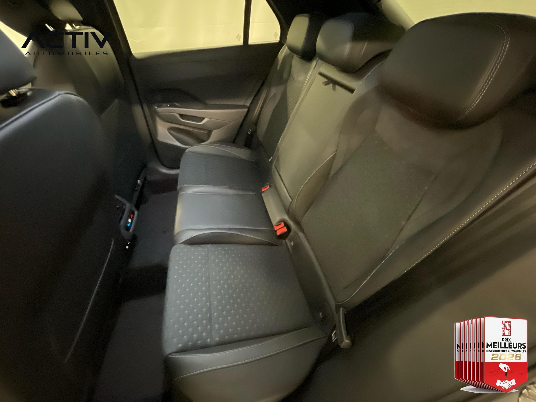 VW T-Roc 1.5 ETSI EVO2 HYBRID 150 CH DSG7 R-LINE (2026) - Photo 7
