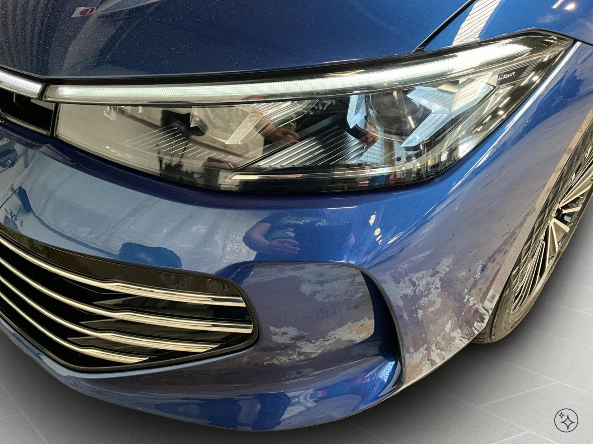 VW Passat Elegance+DSG+P.Acoustique+AHK+P.Technologie+Led+Navi (2025) - Foto 9