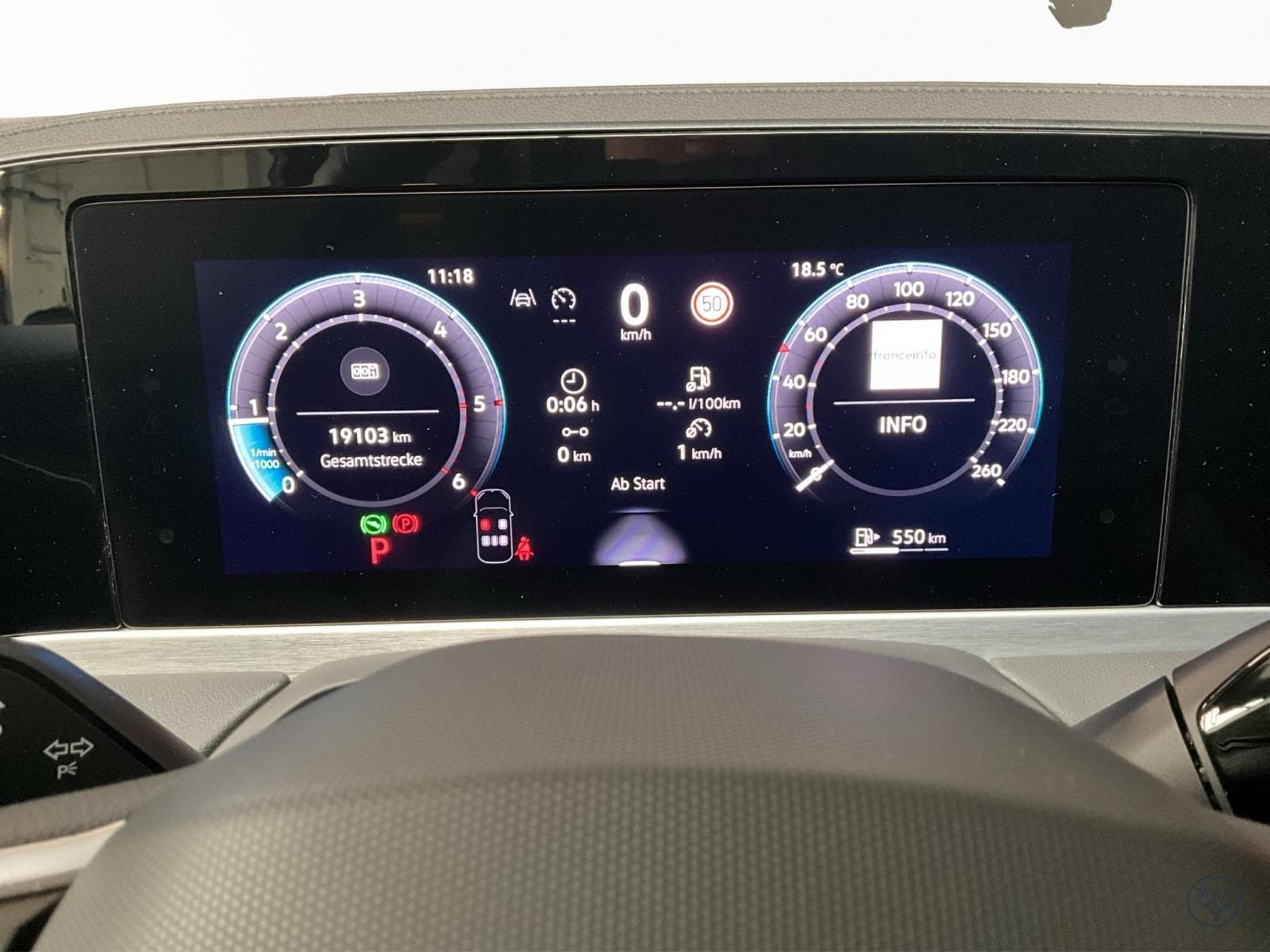 VW Passat Elegance+DSG+P.Acoustique+AHK+P.Technologie+Led+Navi (2025) - Foto 14