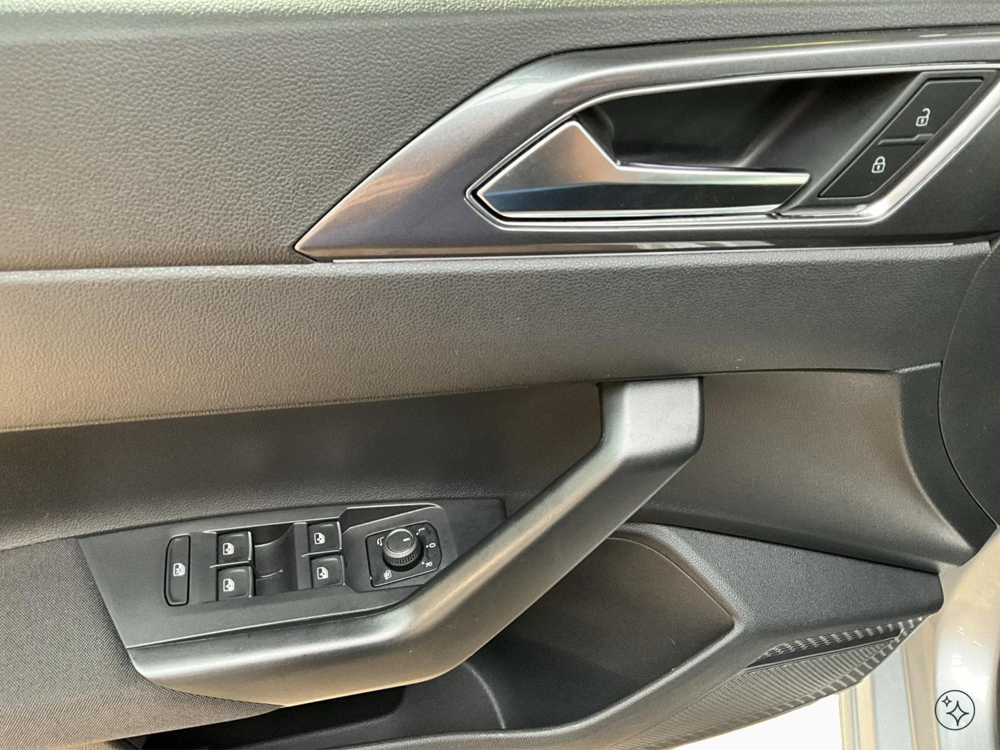 VW Polo Style+BVM+P.Assistance+P.Lumiere+Air-Care-Climatronic (2025) - Foto 10