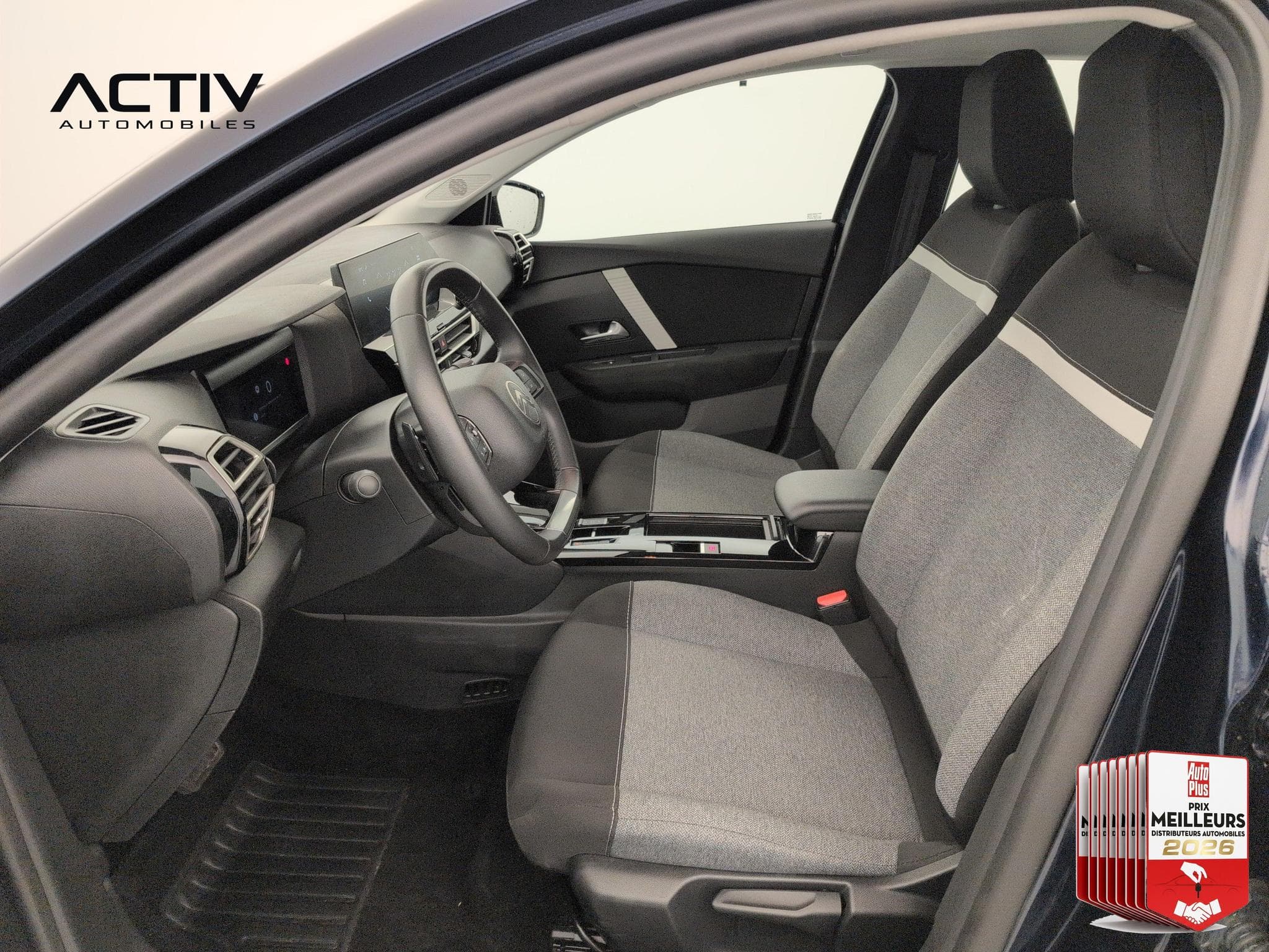 Citroën C4 Hybride 110 ch e-DCS6 You (2025) - Photo 15
