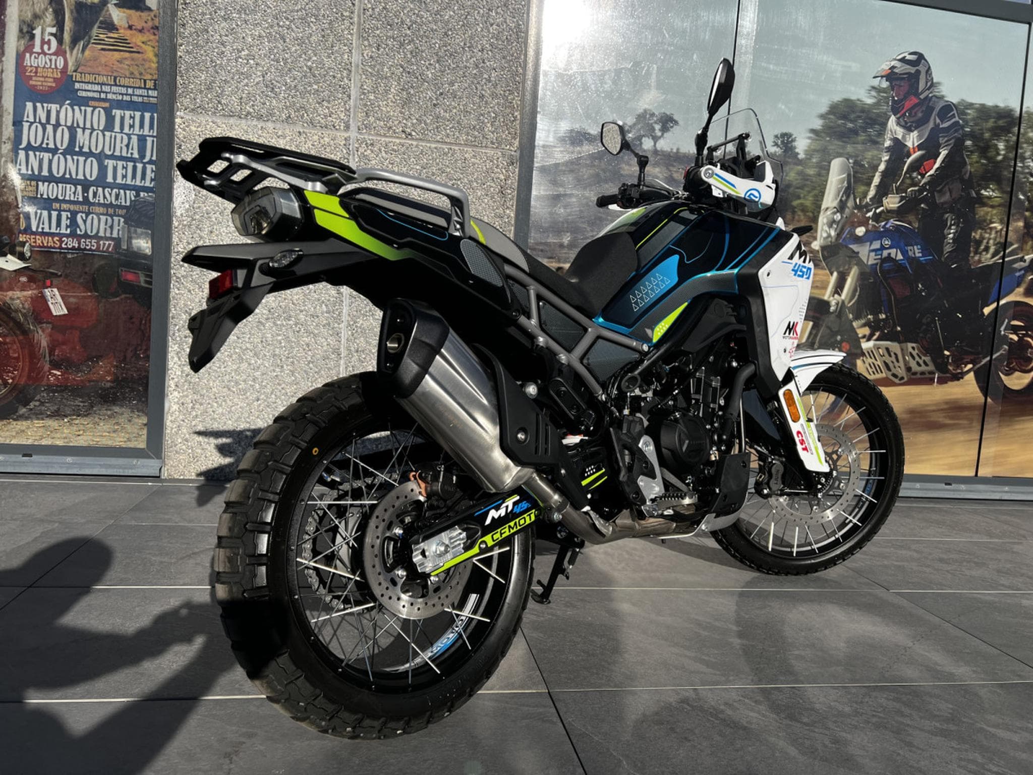 CF Moto 450 MT Réplica (2026) - Foto 3