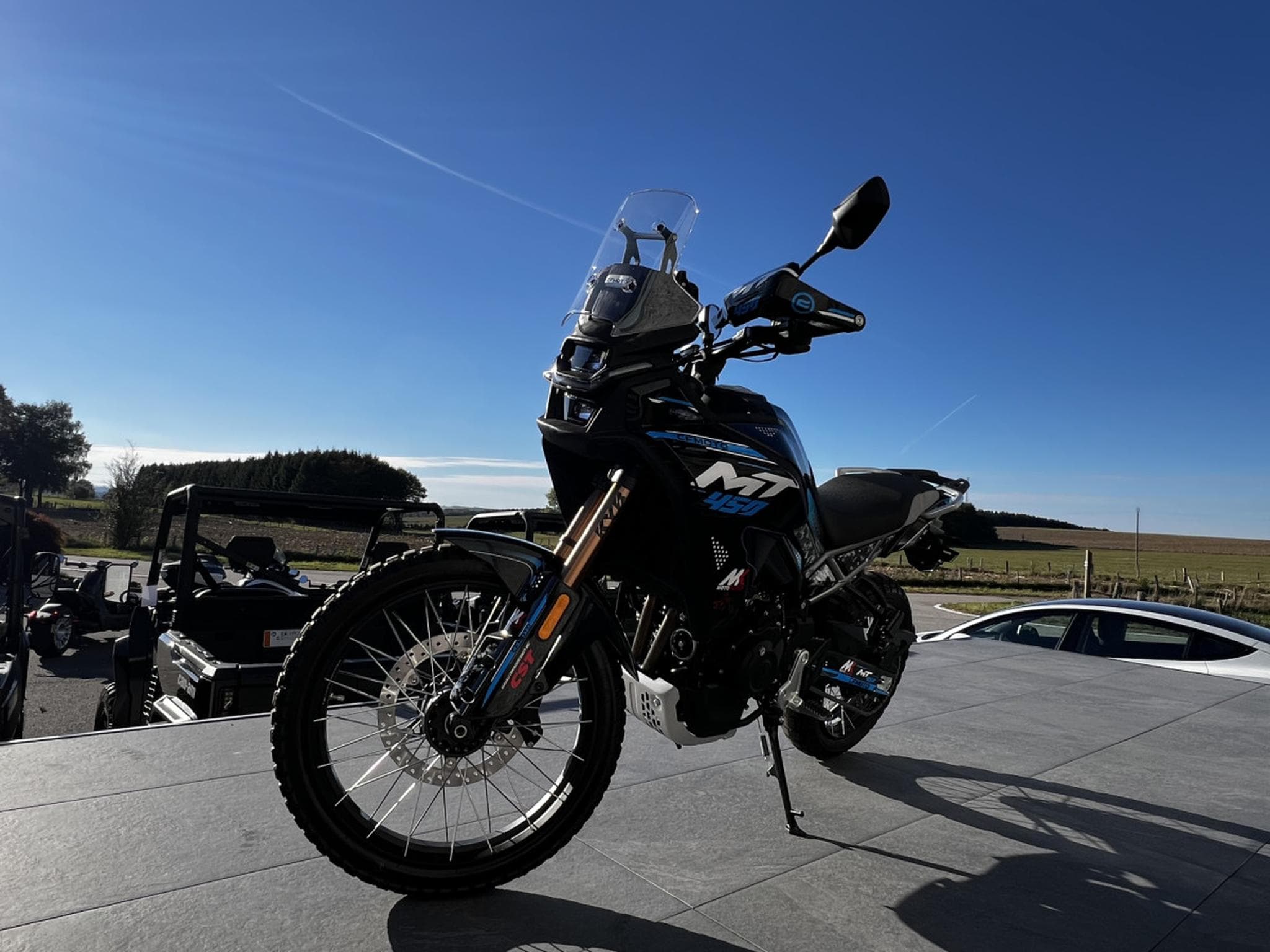 CF Moto 450 MT Réplica (2026) - Foto 2
