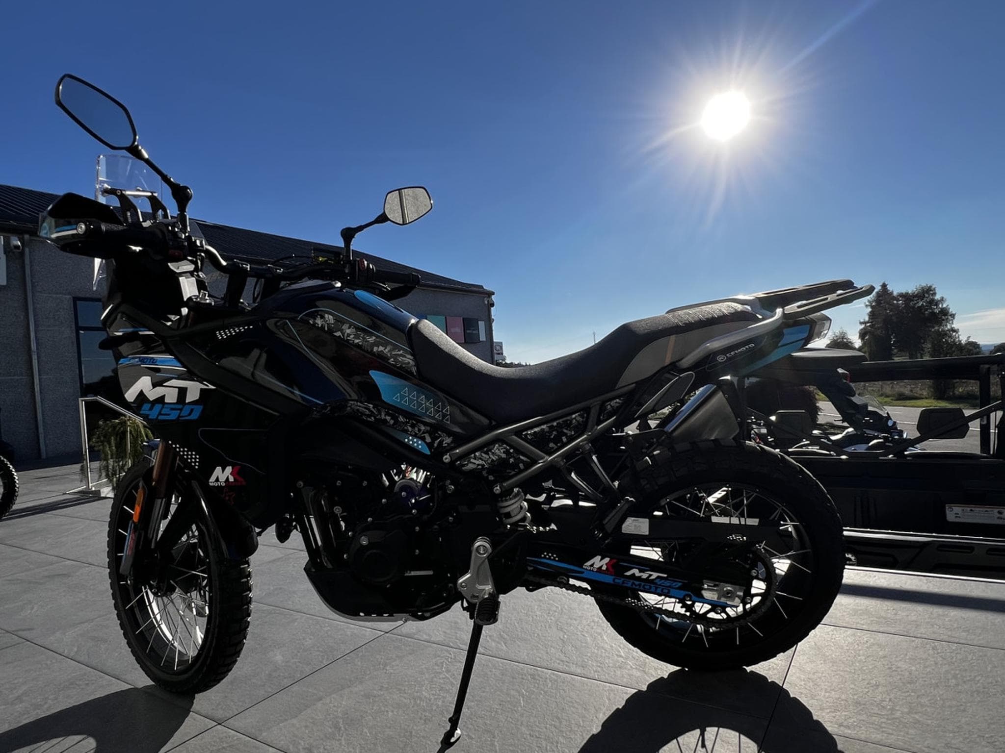 CF Moto 450 MT Réplica (2026) - Foto 4