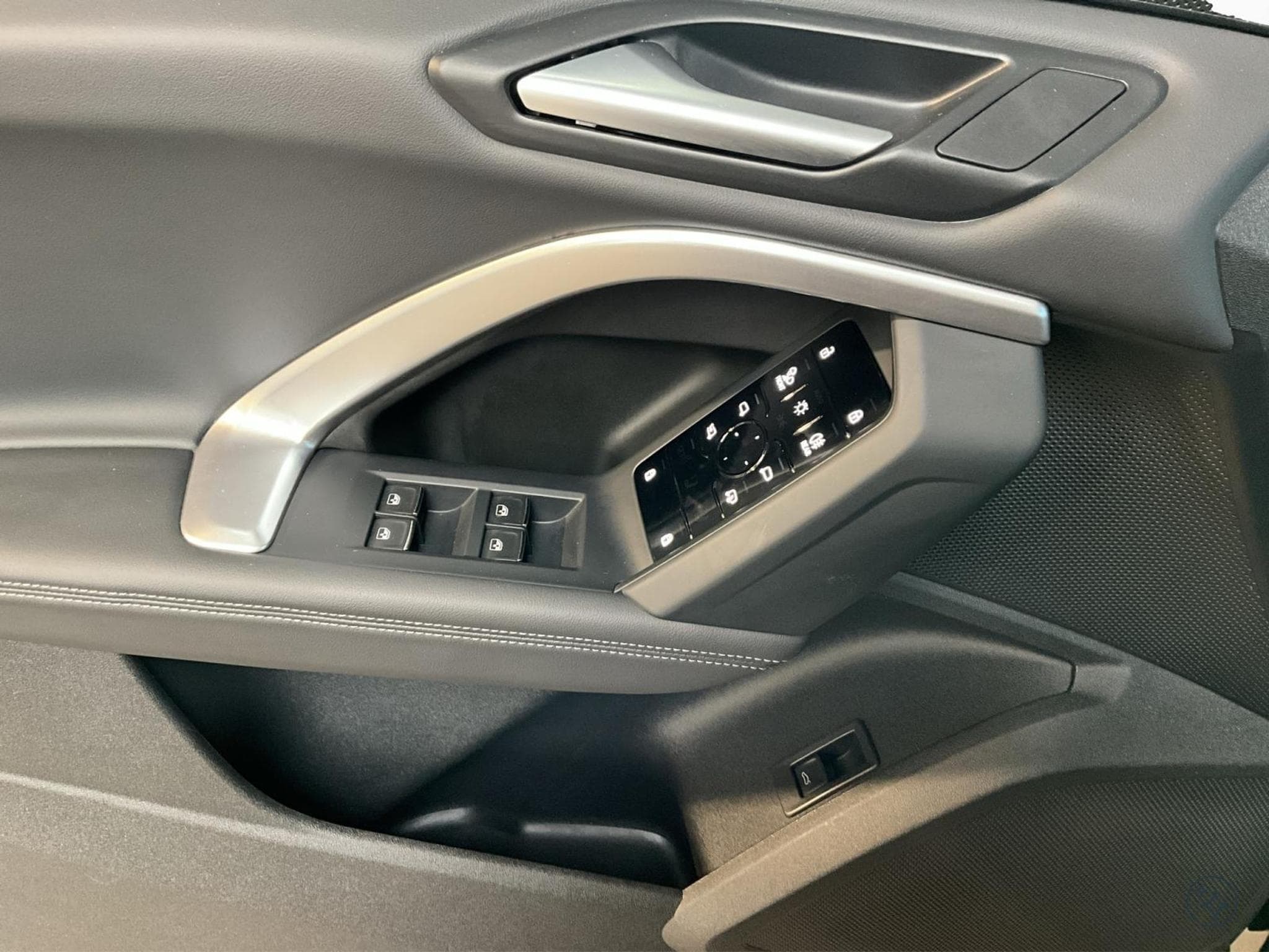 Audi Q5 S-Line+Quattro+S-Tronic+Techplus+P.Business+AHK+LED (2025) - Photo 14