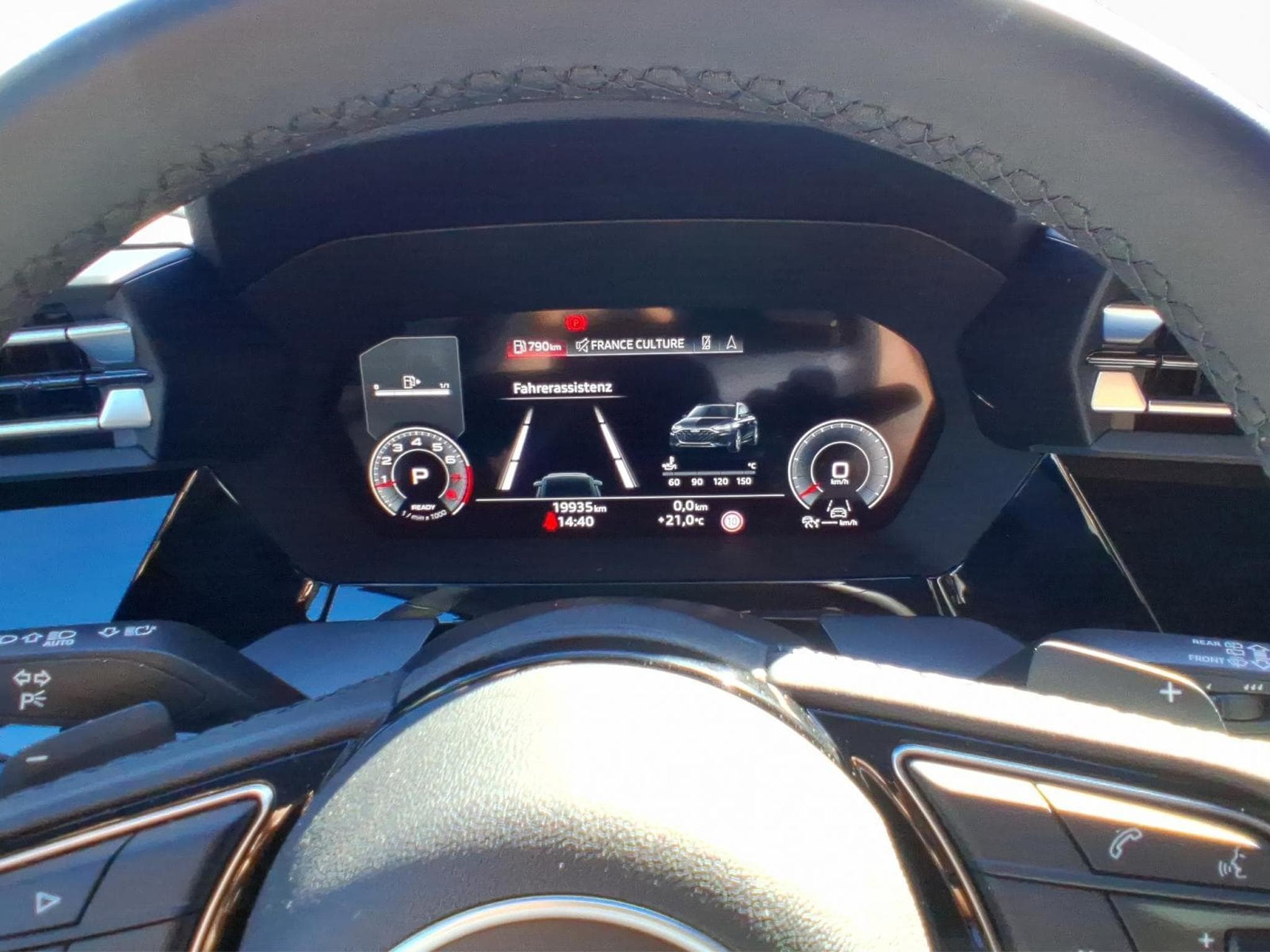 Audi A3 SB+S-line+S-Tronic+P.Business+Led+Navi+Dab (2025) - Photo 11