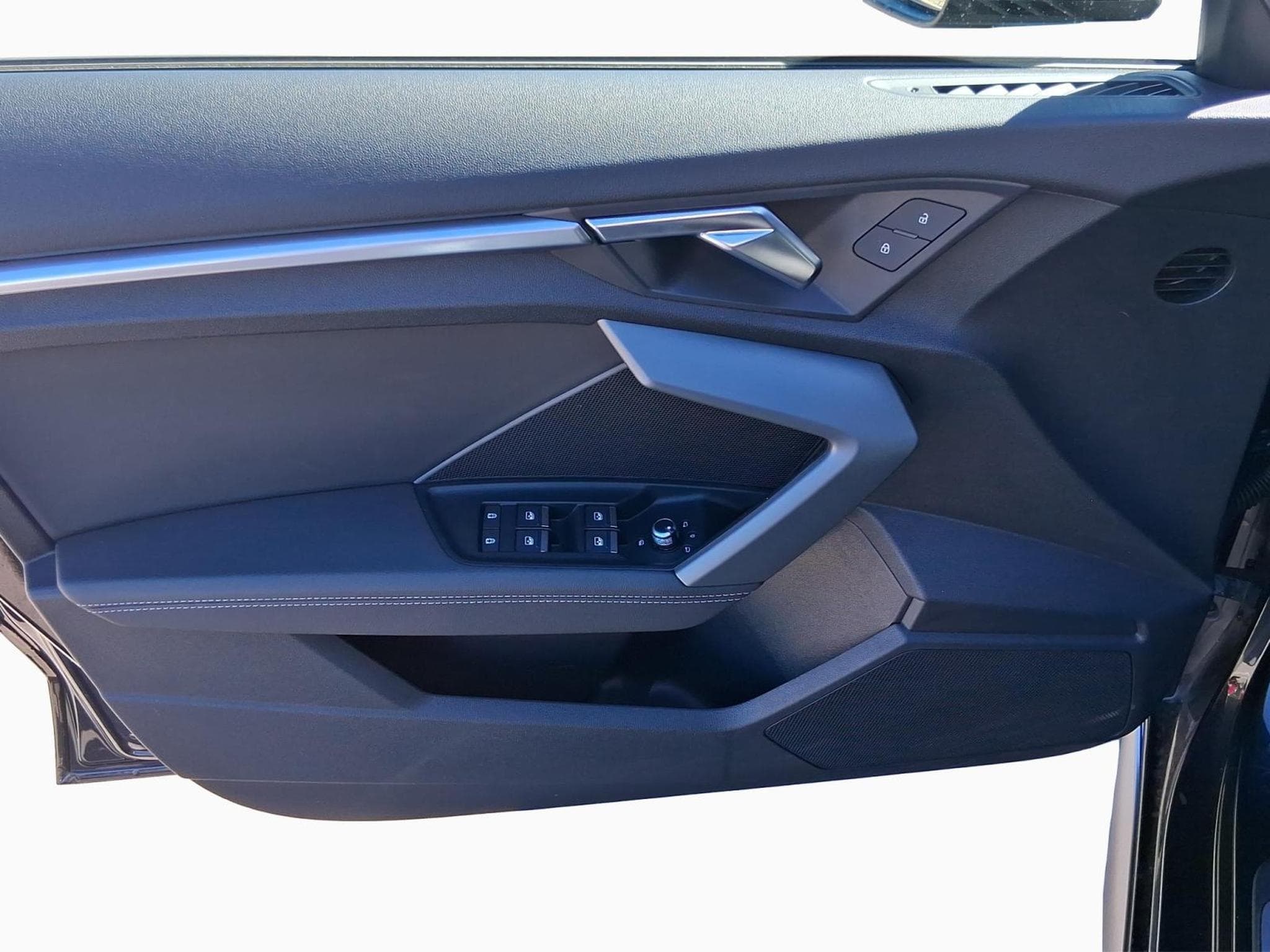 Audi A3 SB+S-line+S-Tronic+P.Business+Led+Navi+Dab (2025) - Photo 14