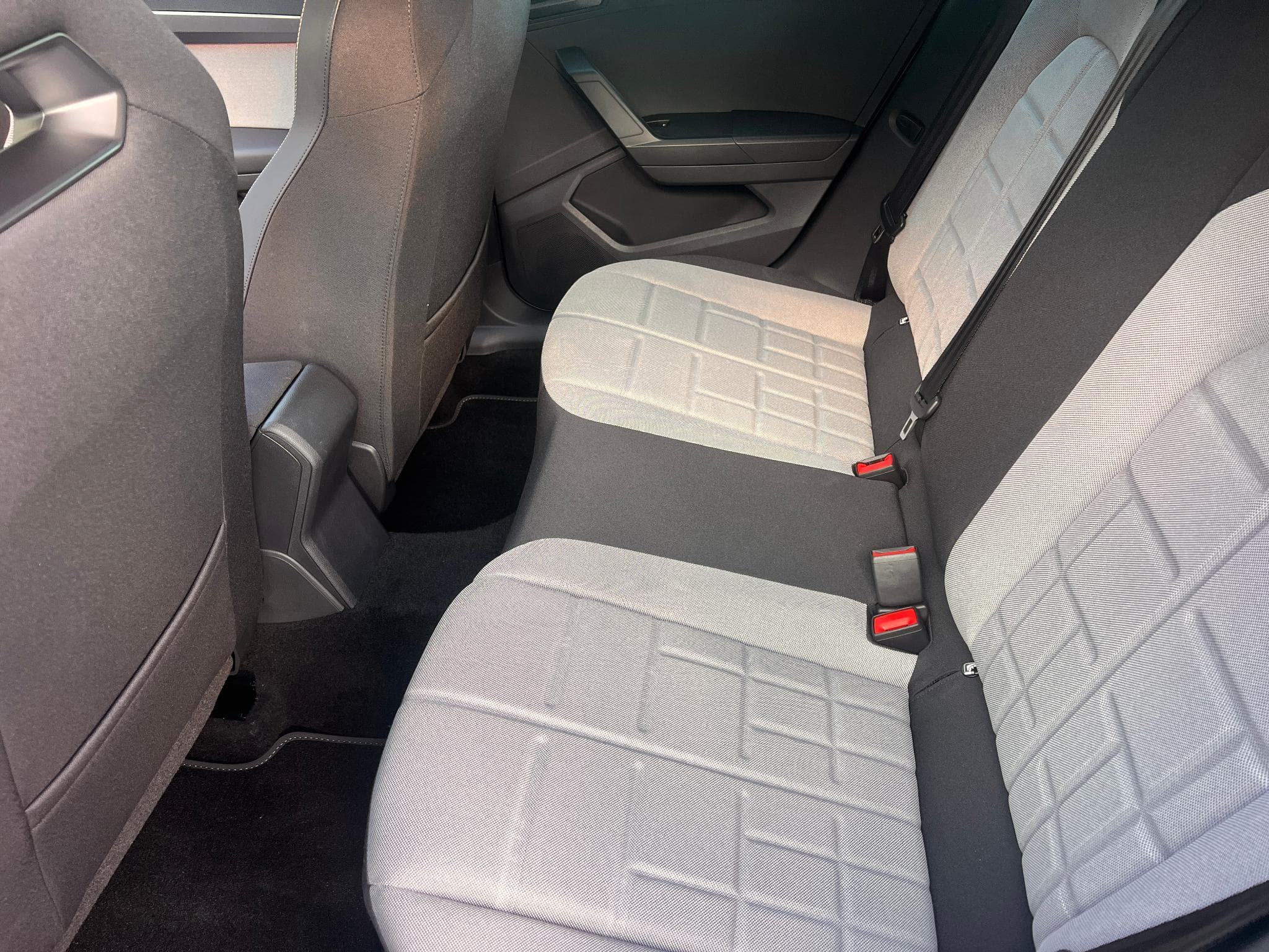 Seat Arona FR 1.0 EcoTSI 115 (2026) - Photo 4
