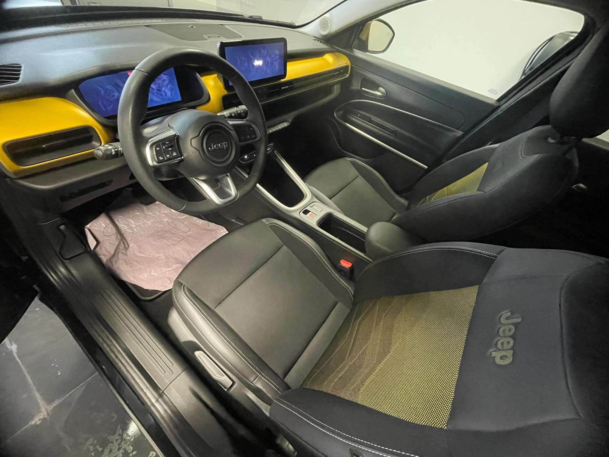 Jeep Avenger AVENGER 1st Edition (2023) - Photo 3