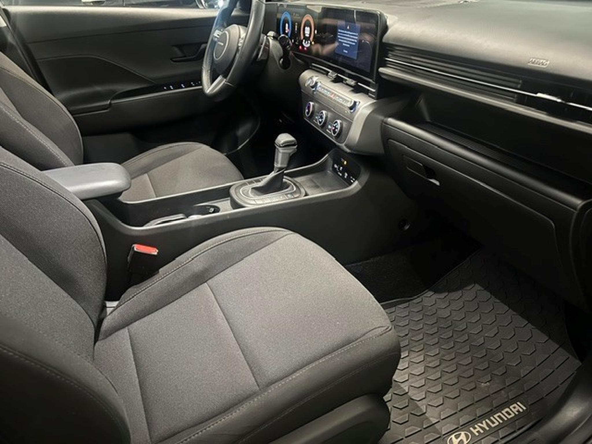 Hyundai Kona 1.6 TGDI TECHNO AUTOMATIQUE (2025) - Foto 6