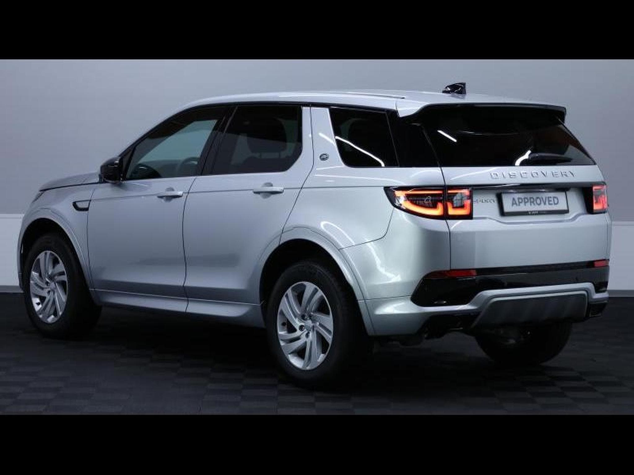 Land-Rover Discovery Sport D165 AWD Auto 7places (2025) - Photo 7